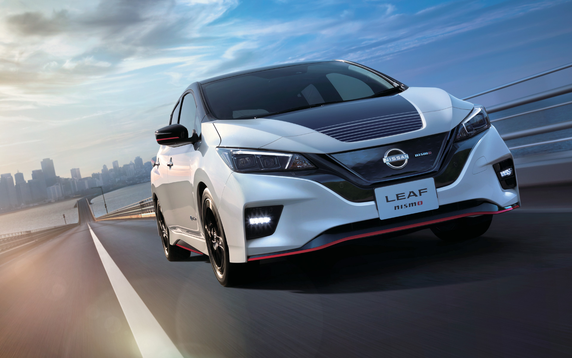 リーフ NISMO