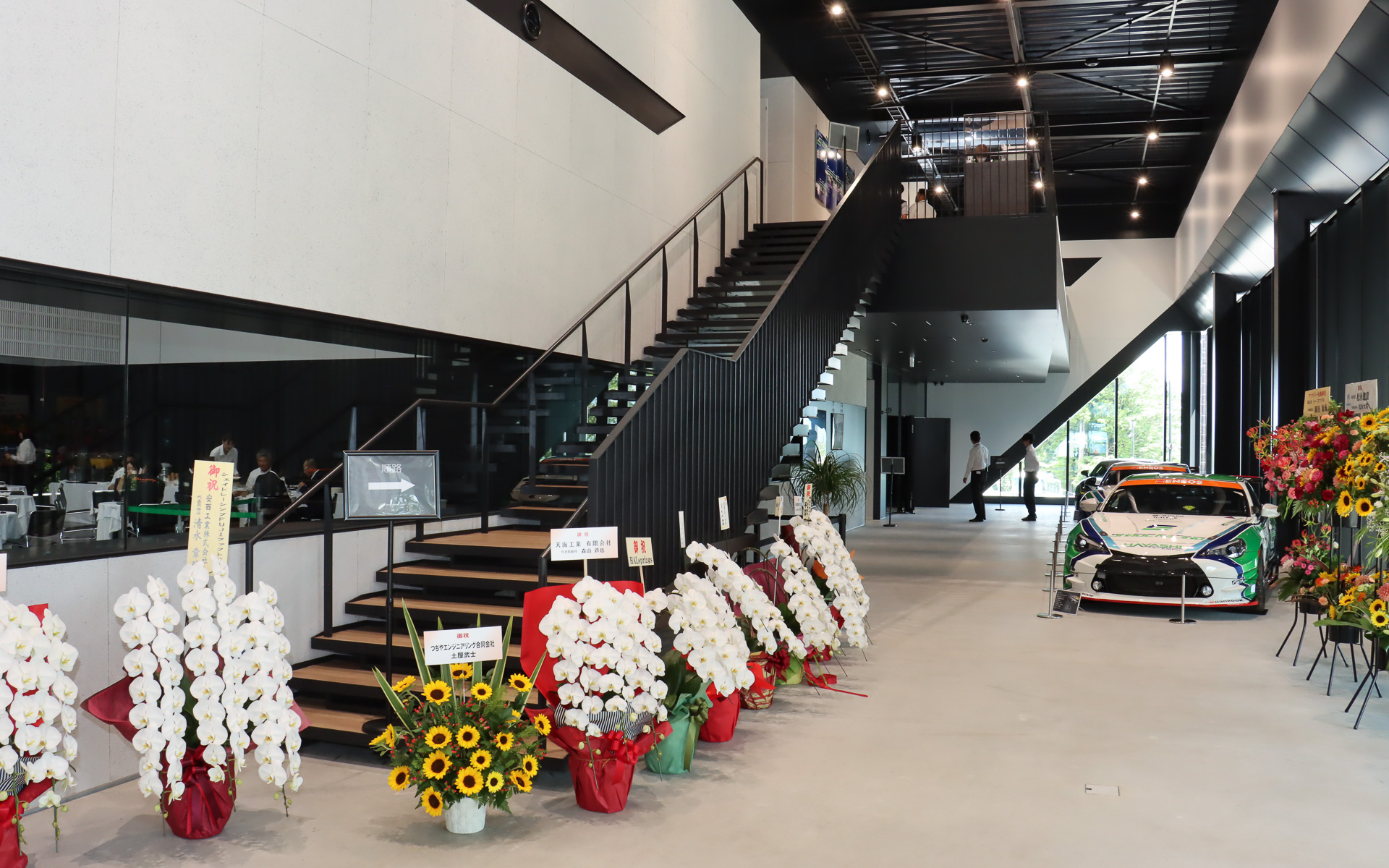 入口から入って右手側を中心としたギャラリーエリア