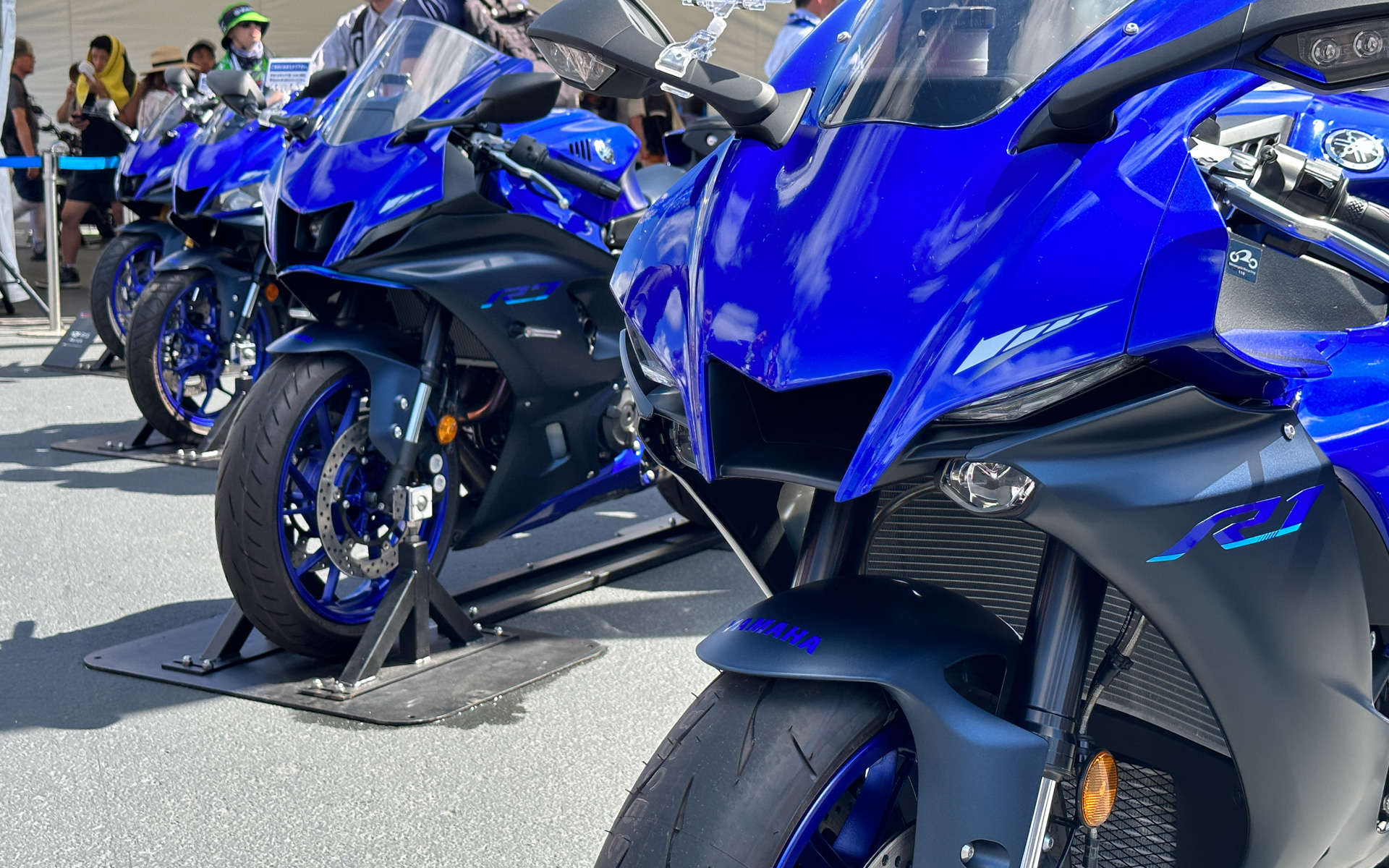 市販予定の155ccクラスの「YZF-R15」とYZF-Rシリーズを展示