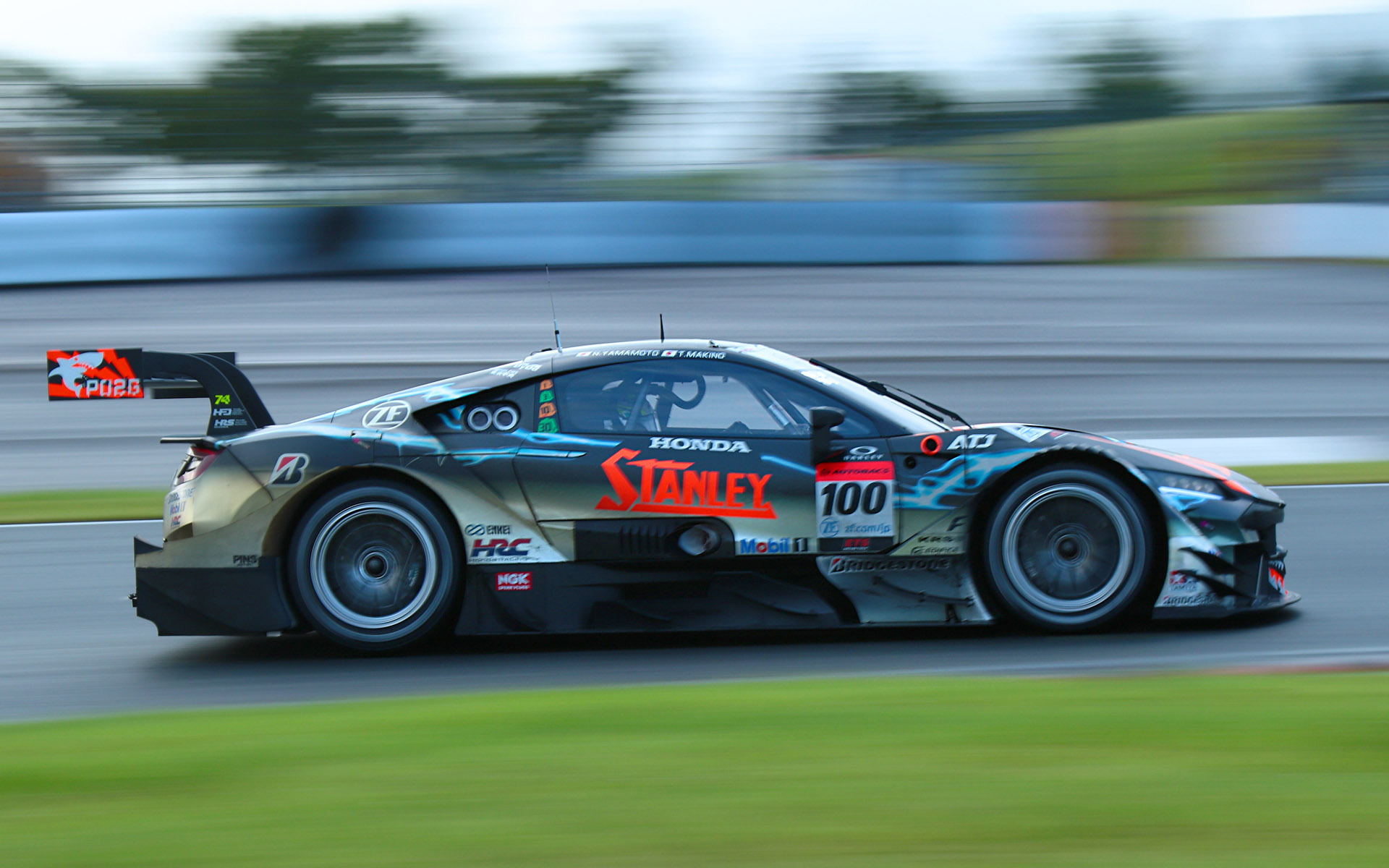 レース終了後に違反が発覚し、GT500クラス6位となった100号車 STANLEY NSX-GT（山本尚貴/牧野任祐組、BS）