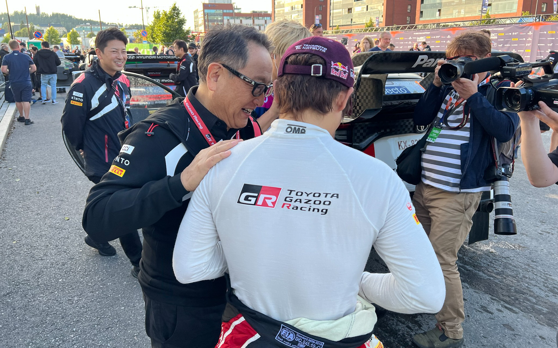 勝田選手もお出迎え