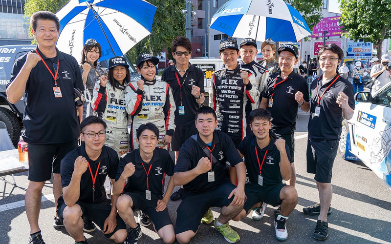 哀川翔監督率いる「FLEX SHOW AIKAWA Racing with TOYO TIRES