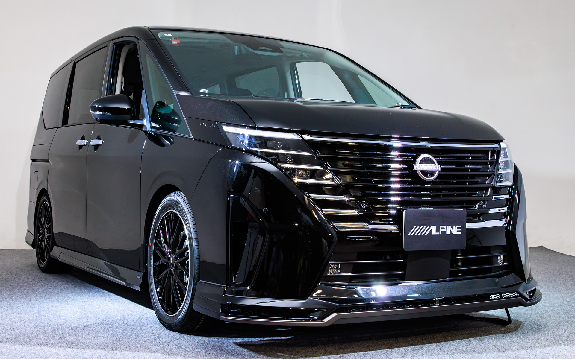 さりげなくスポーティなムードを演出