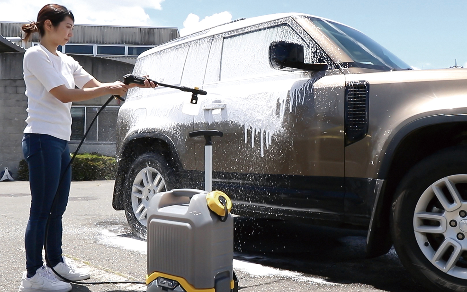 家庭用高圧洗浄機「キャリー型ポータブル高圧洗浄機」