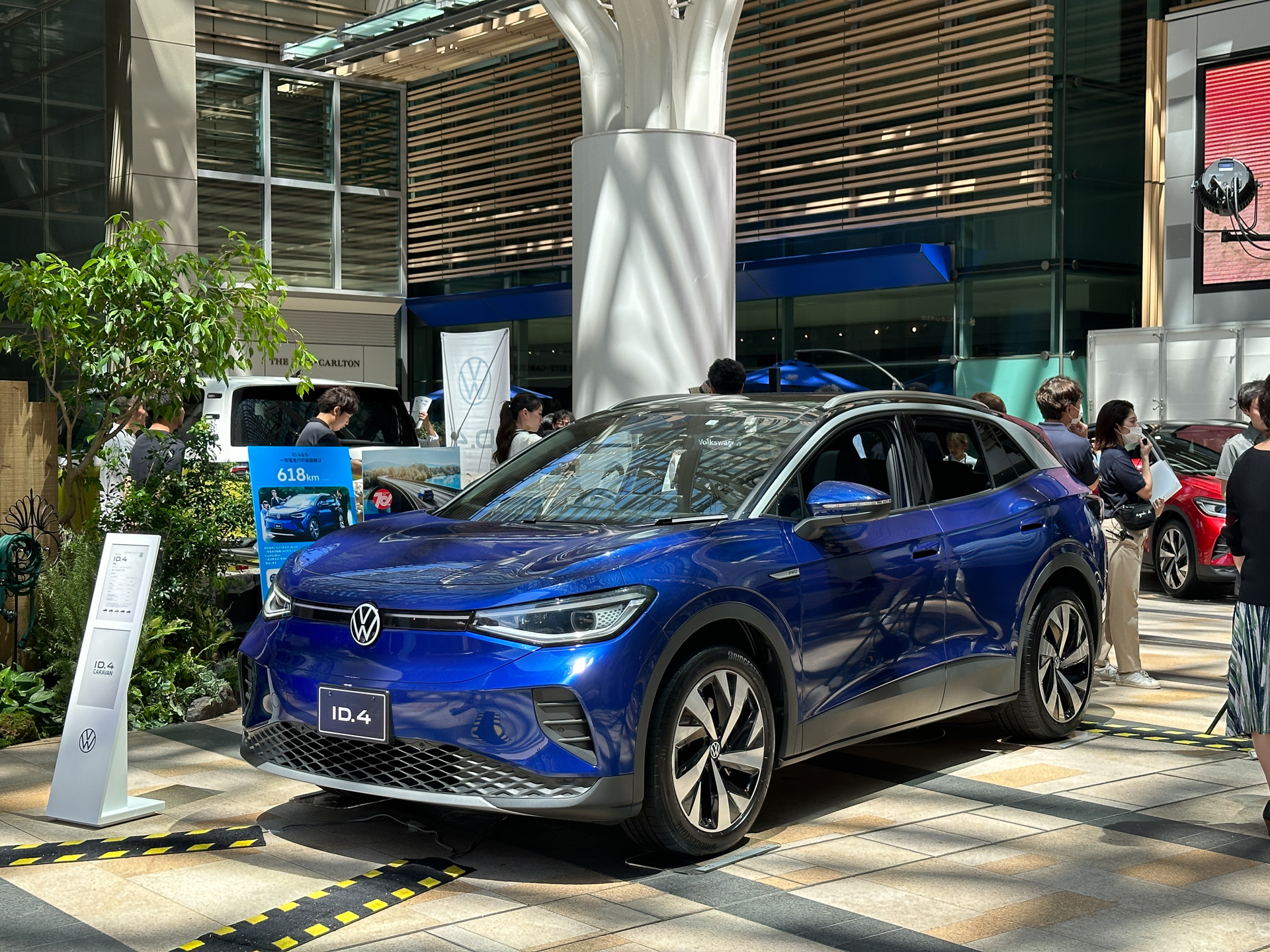 東京ミッドタウンで開催される「Volkswagen ID.4 Caravan」