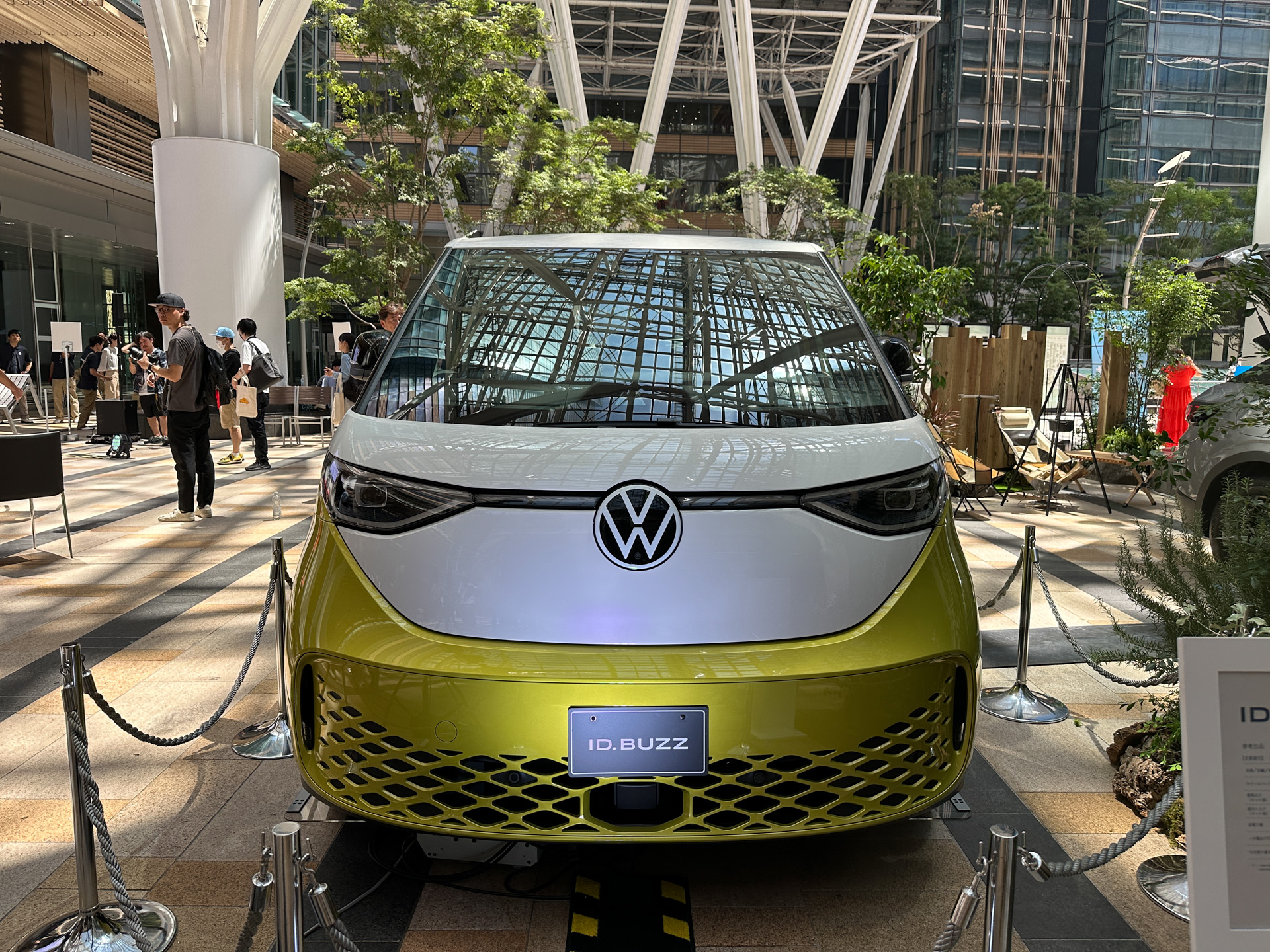 東京ミッドタウンで開催される「Volkswagen ID.4 Caravan」