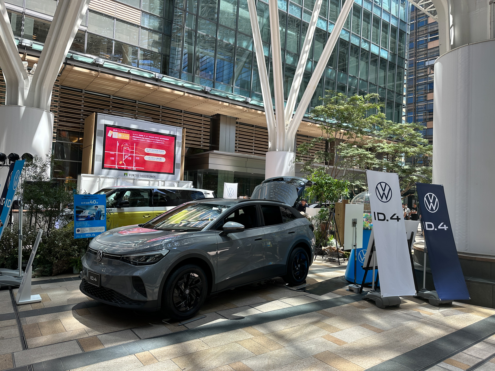 東京ミッドタウンで開催される「Volkswagen ID.4 Caravan」