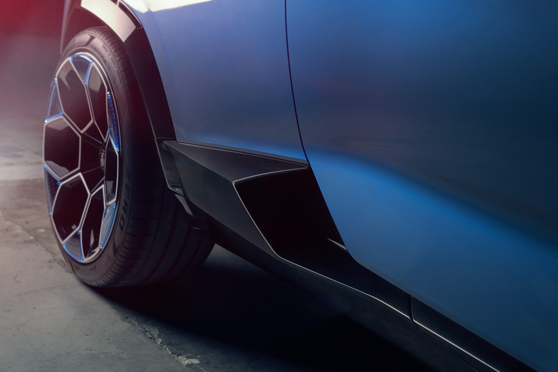 新型EVのコンセプトモデル「ランザドール」