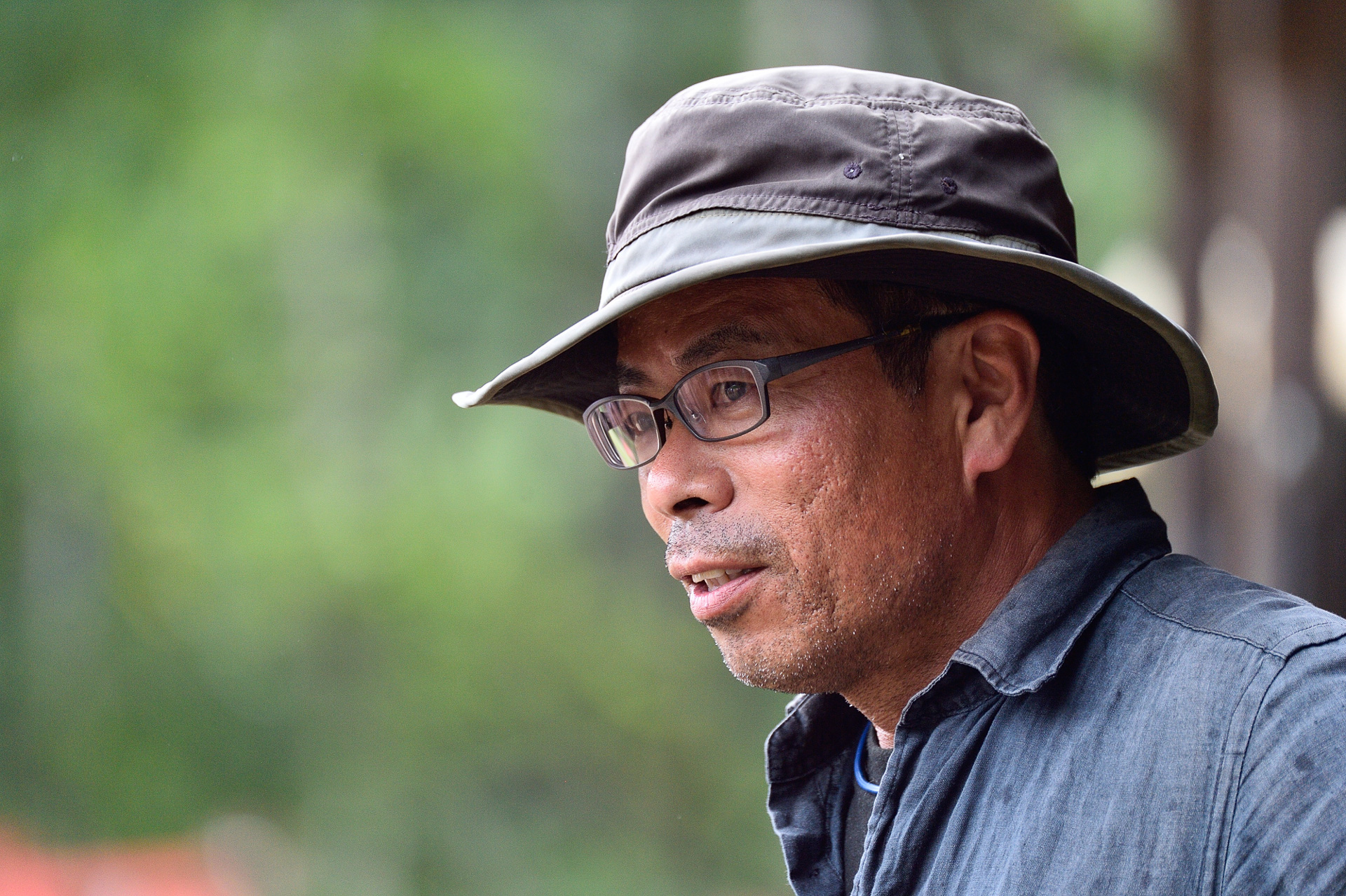 「60年代の空冷ポルシェを甦らせよ！ - 人や機械からものづくりの知恵を学ぶ5日間 -」と銘打って行なわれた今回のプロジェクト。主導したのは東京大学先端科学技術研究センター「個別最適な学び研究」寄付研究部門の中邑賢龍さん（左）、アドバイザーを務めた田中次郎さん（中）、ポルシェジャパン株式会社 広報部 部長 黒岩真治さん（右）だ