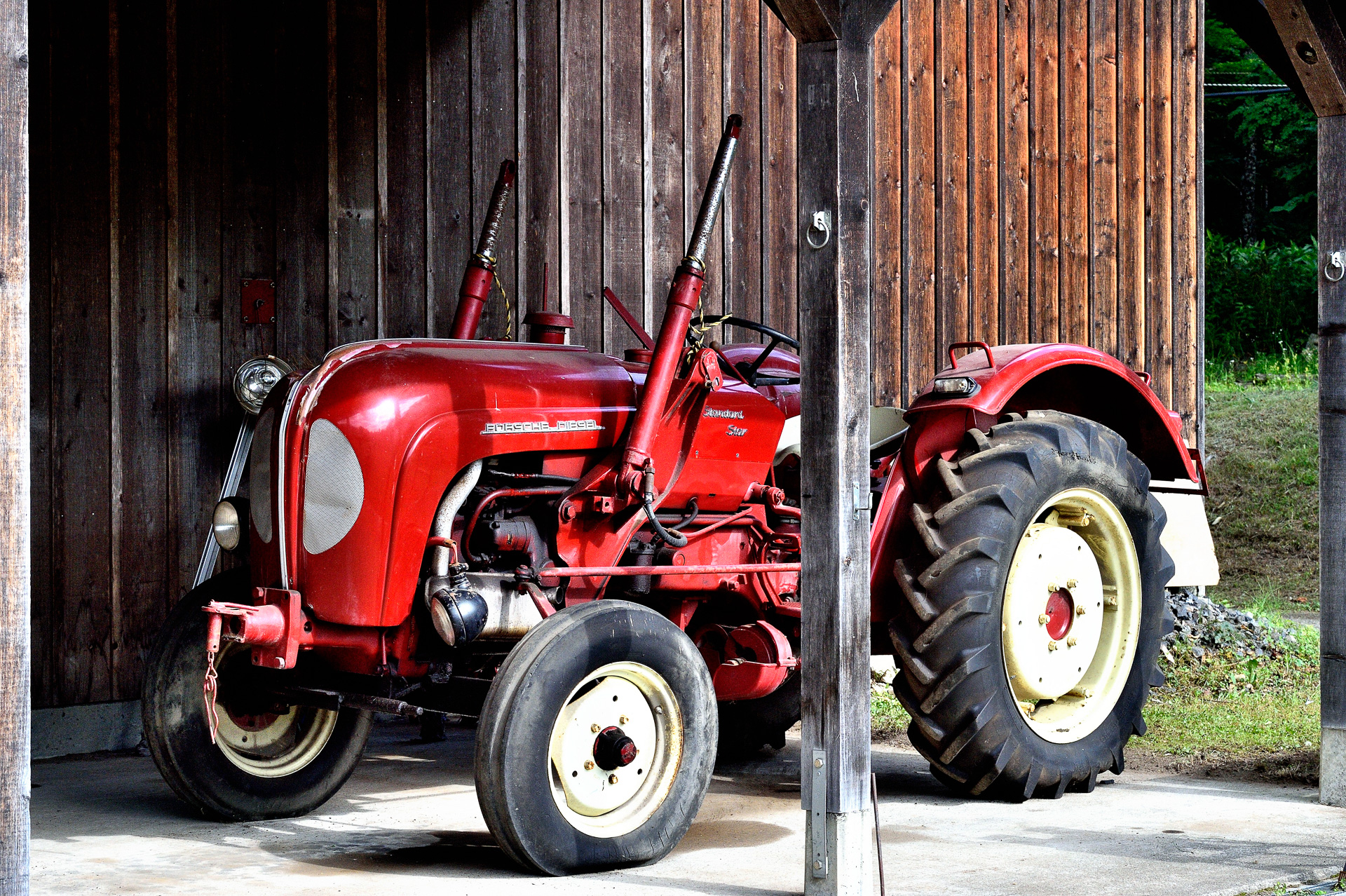 「60年代の空冷ポルシェ」の正体はなんとトラクター