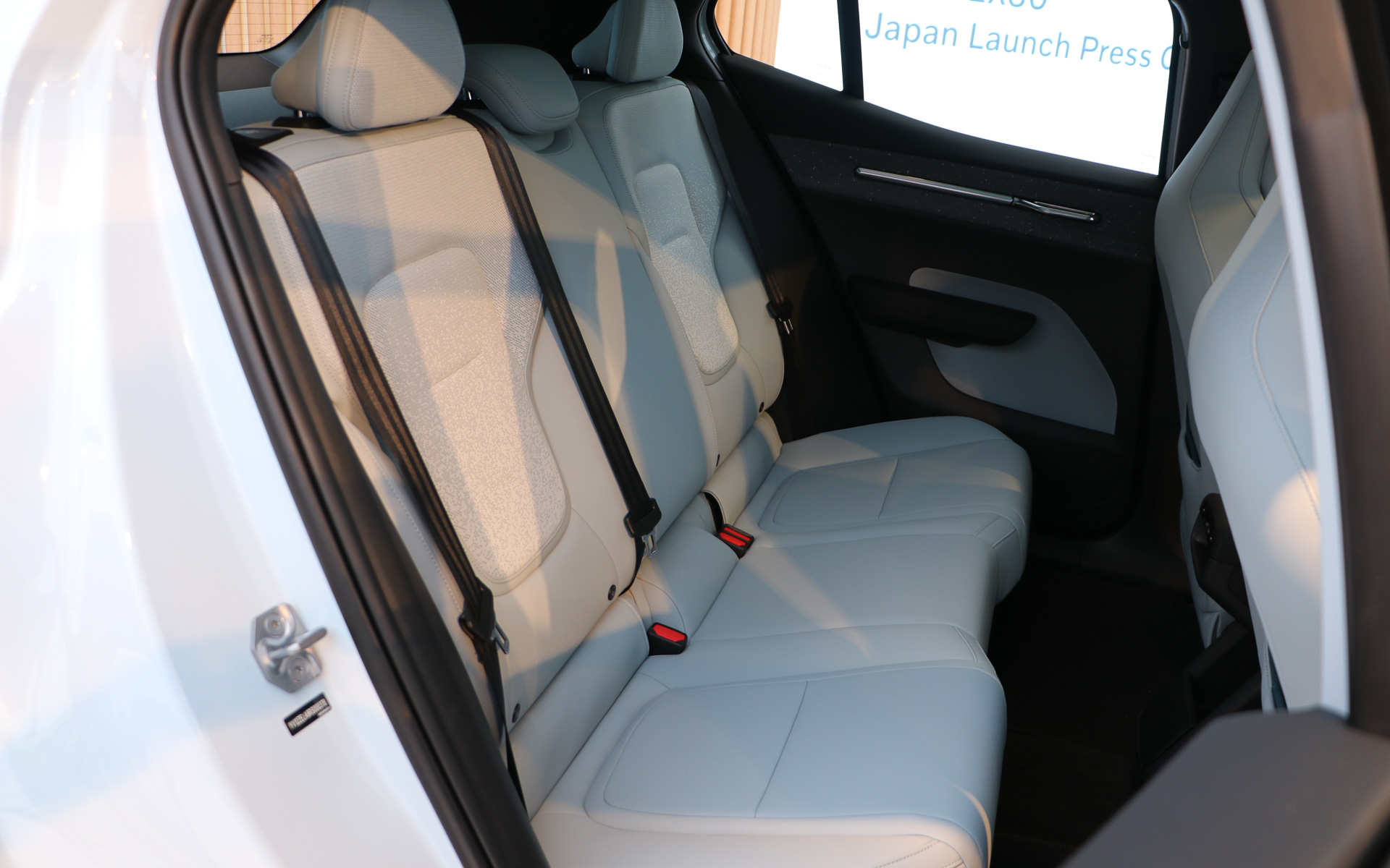 後席は6：4分割可倒式