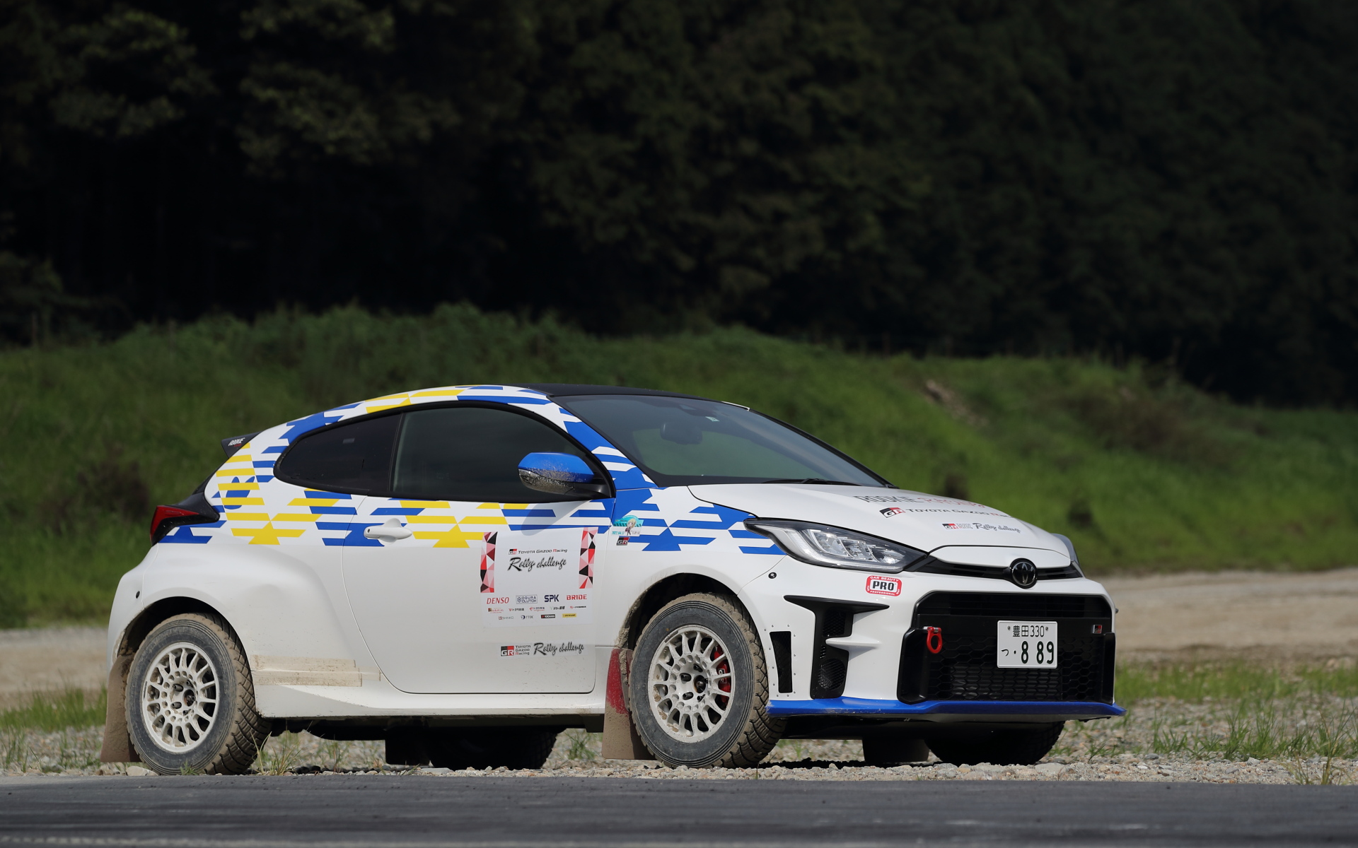 TOYOTA GAZOO ラリーチャレンジに参戦しているGRヤリスの8速AT開発車両。車高などはサーキット仕様になると思われる