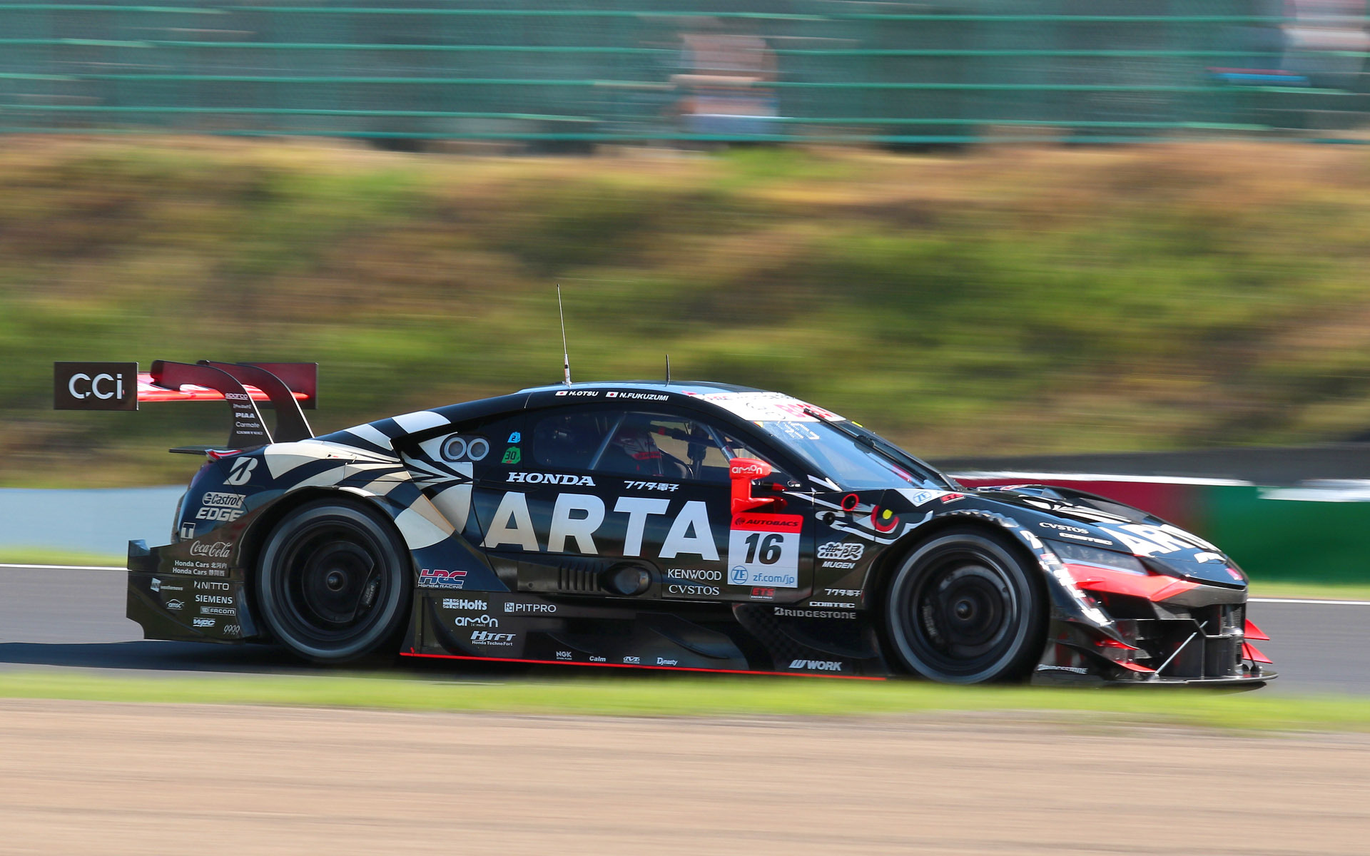 SUPER GT第5戦を優勝した16号車 ARTA MUGEN NSX-GT（福住仁嶺/大津弘樹、BS）。大津選手は初優勝