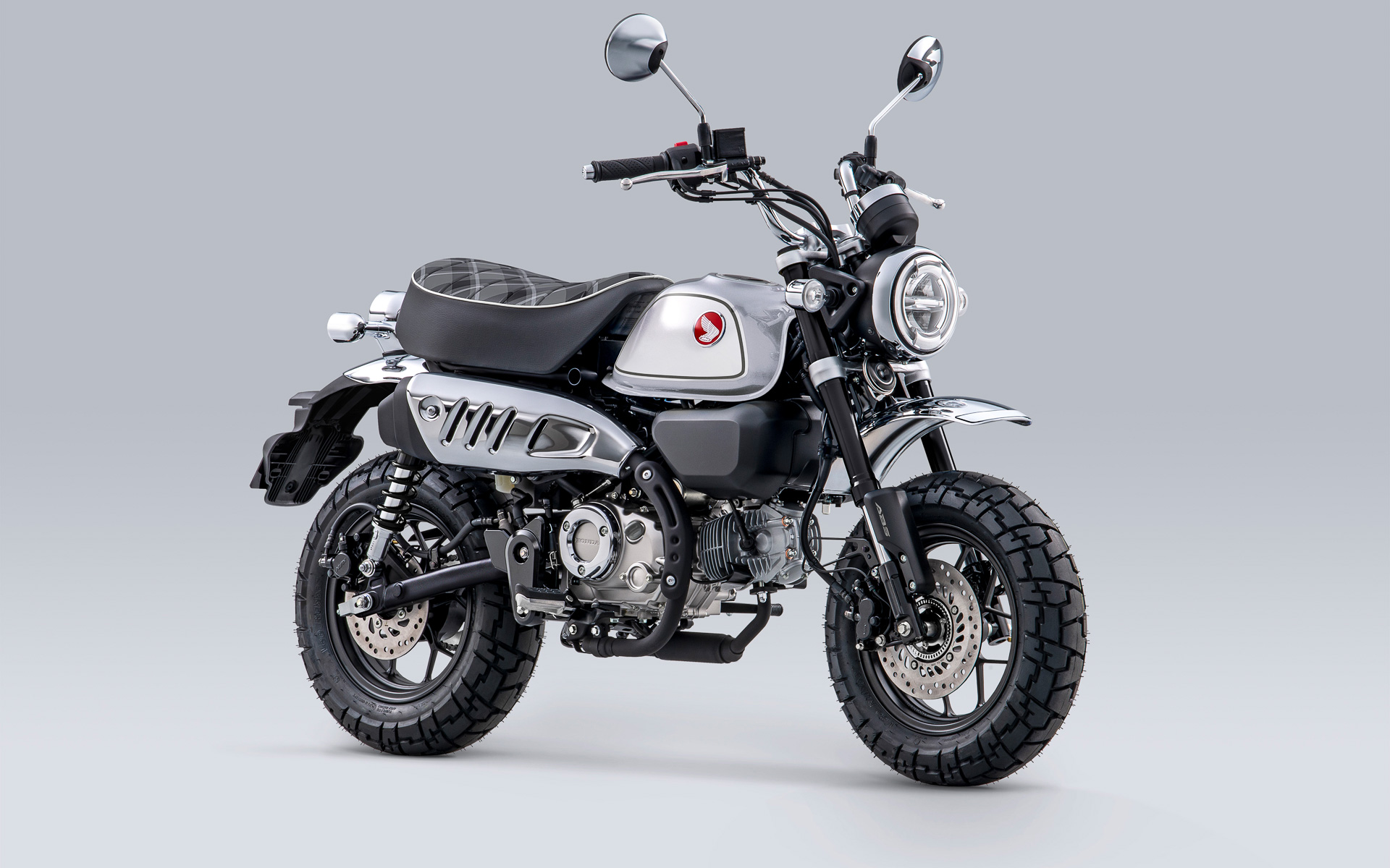 カラー：パールシャイニングブラック