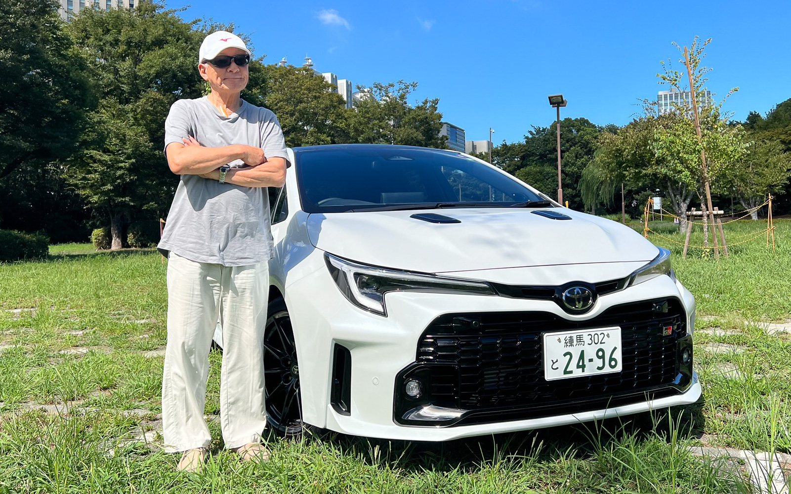 一部改良されたGRカローラ。締結剛性向上ボルトや新型バンパーダクトなどのアイテムで質感を向上させた