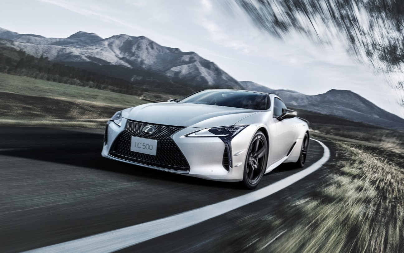 ミシュランのハイスペック・スポーツタイヤ「パイロット スポーツ S 5」がレクサスLC500の特別仕様車EDGEの新車装着タイヤに採用された