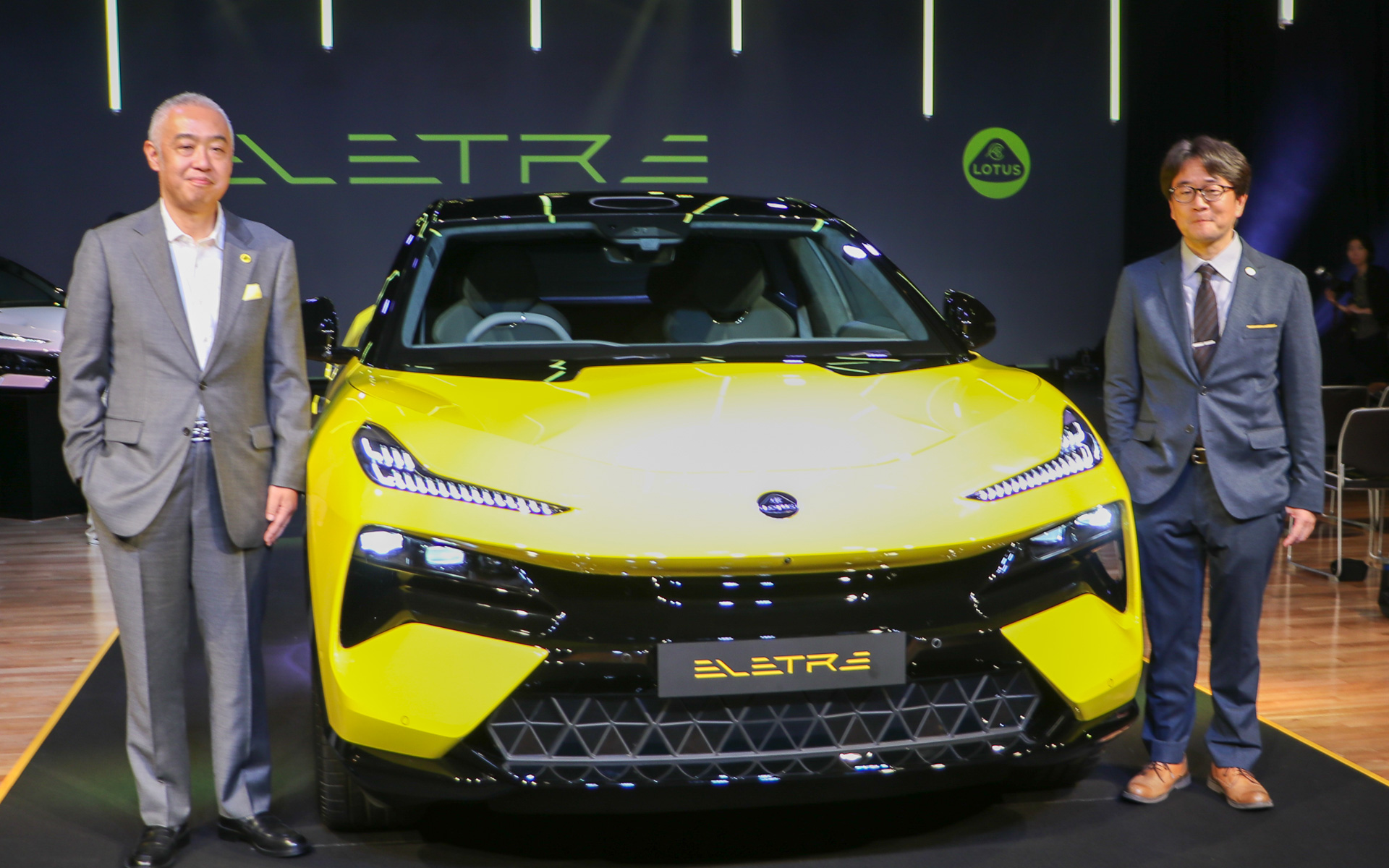 国内初披露されたロータスのオールエレクトリックハイパーSUV新型「エレトレ」