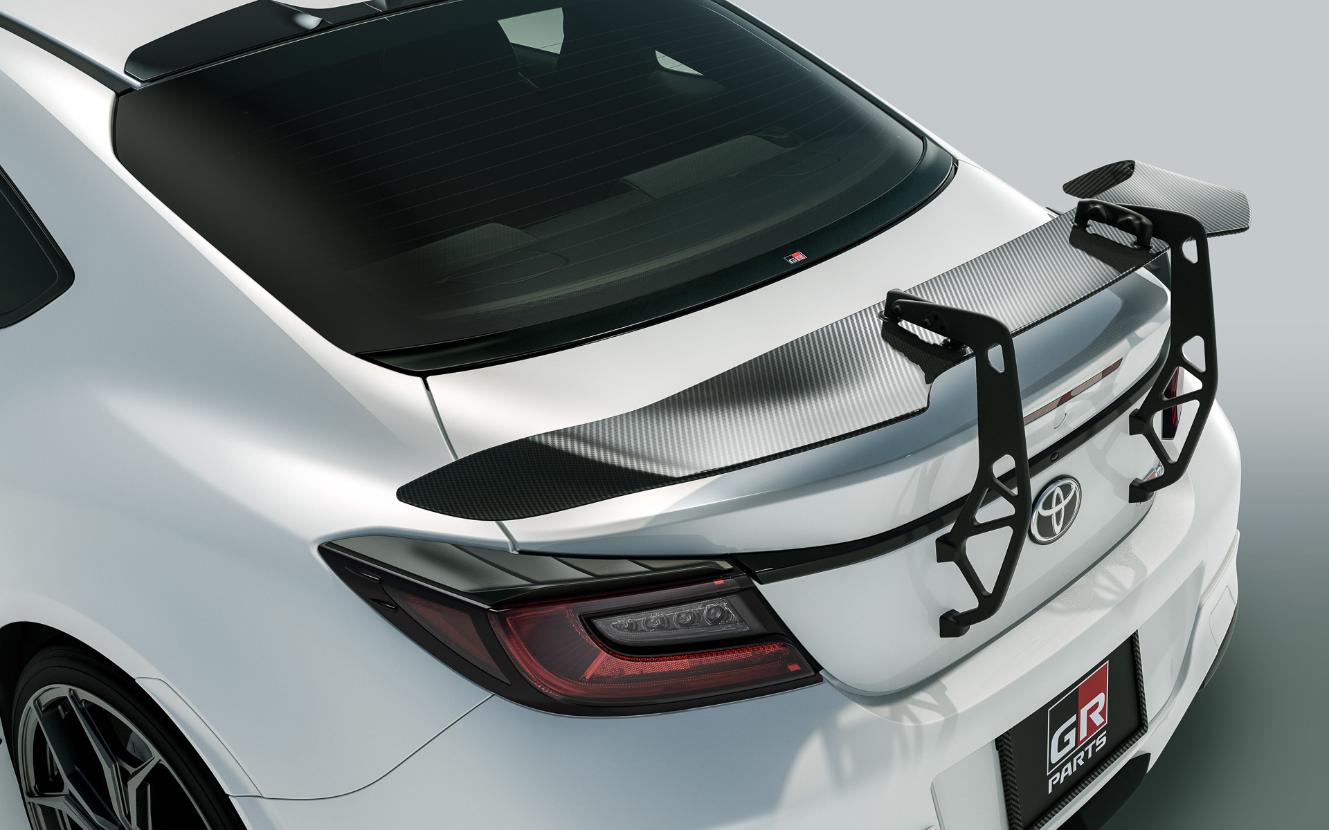 GR86用「GRリアウイング」