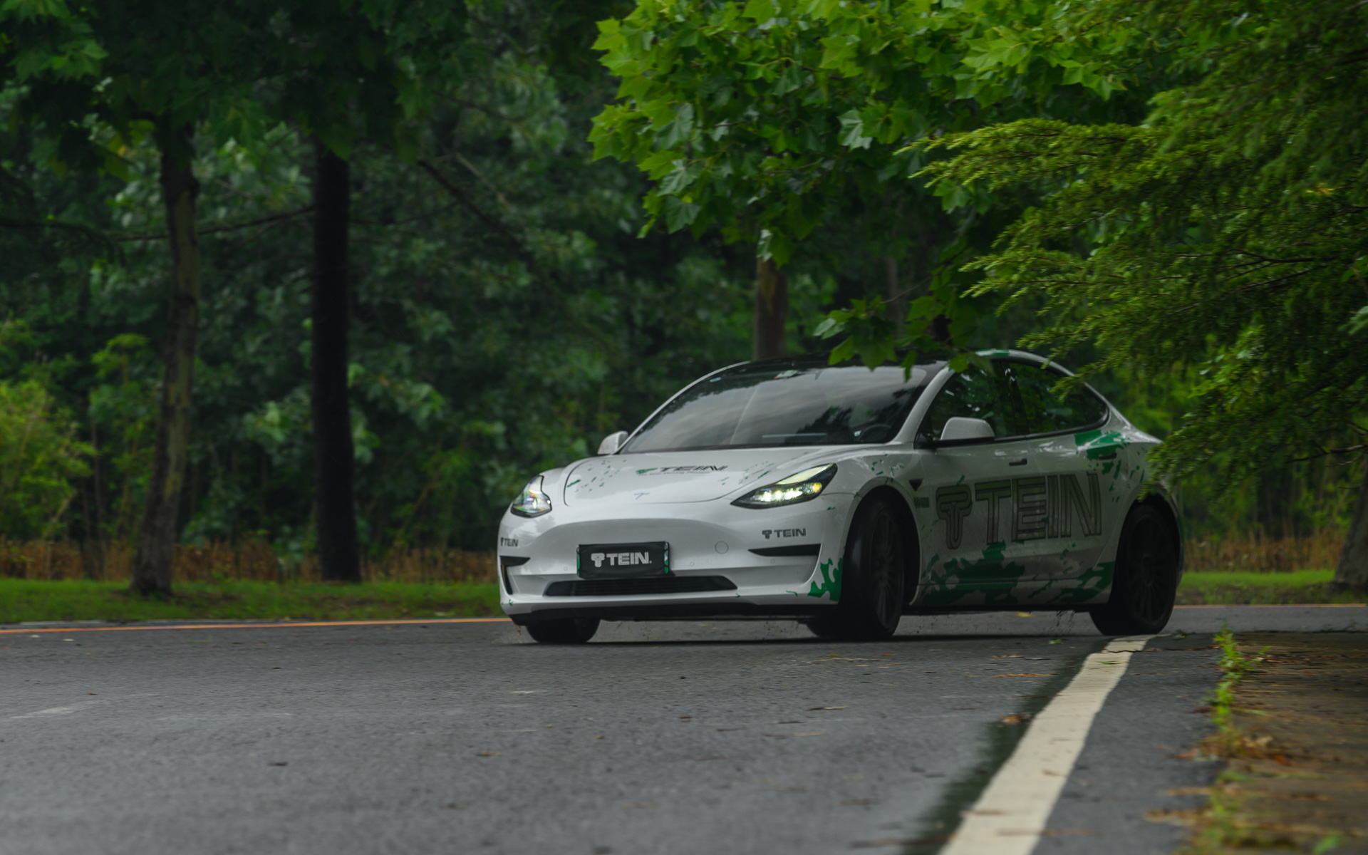 テスラ モデル3