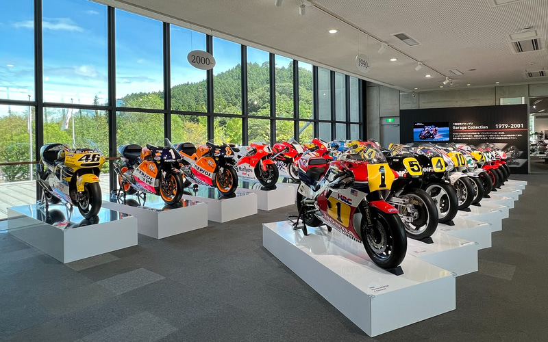 NR500（OX）片山敬済やNSR250（2001）加藤大治郎など、45台のホンダ