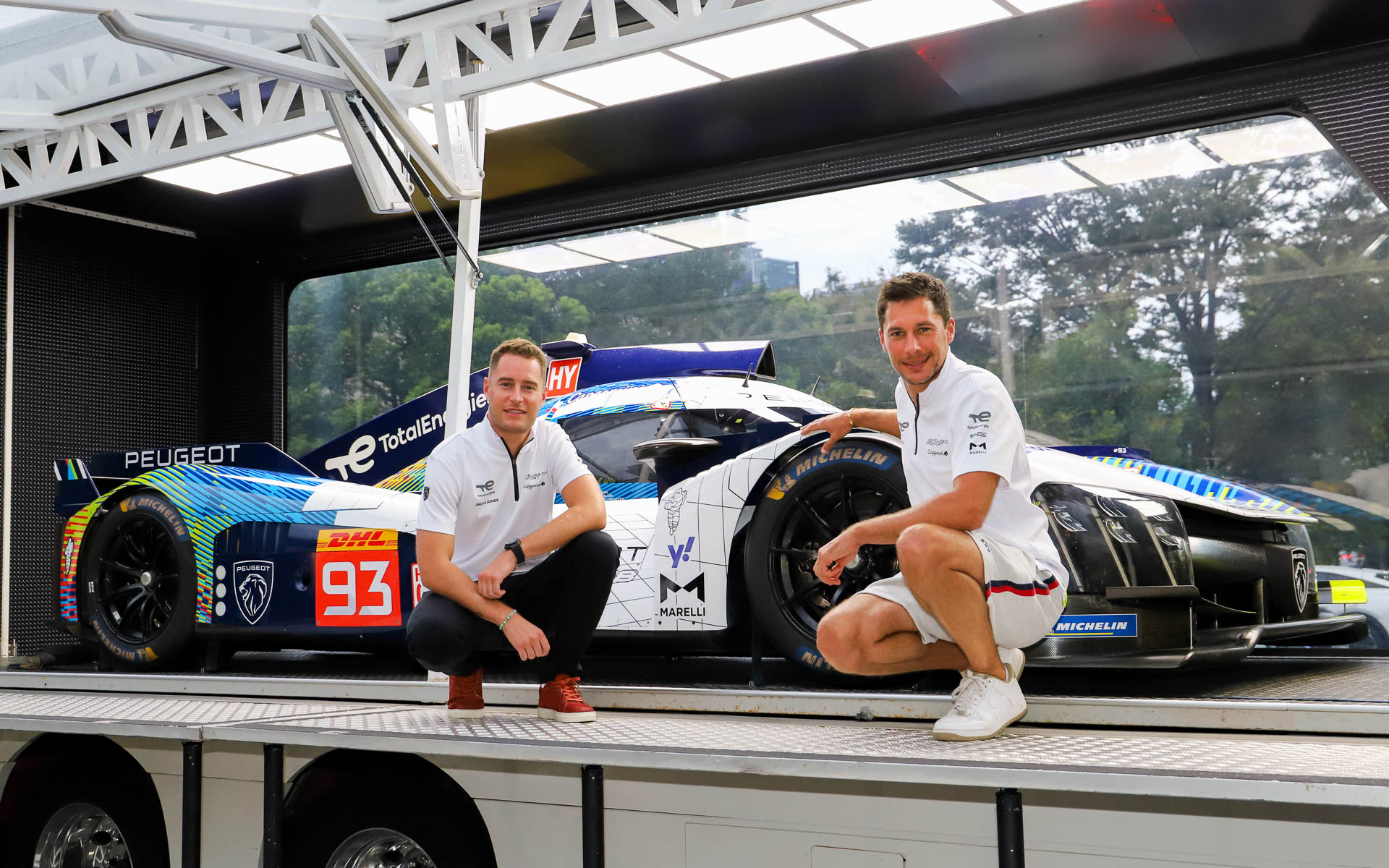 今週末の9月8日～10日に富士スピードウェイで開催されるWEC第6戦富士6時間を前に、ストフェル・バンドーン選手とロイック・デュバル選手に話を聞いた