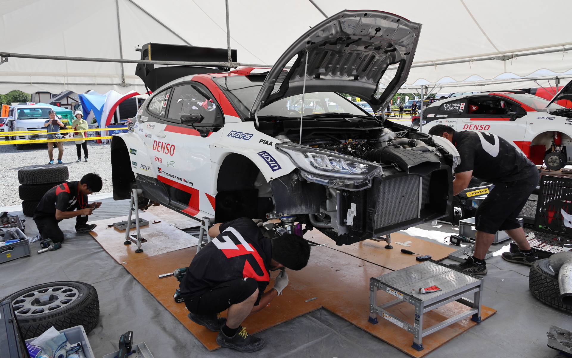 こちらは全日本を走る新型WRC2車両「GRヤリス ラリー2」