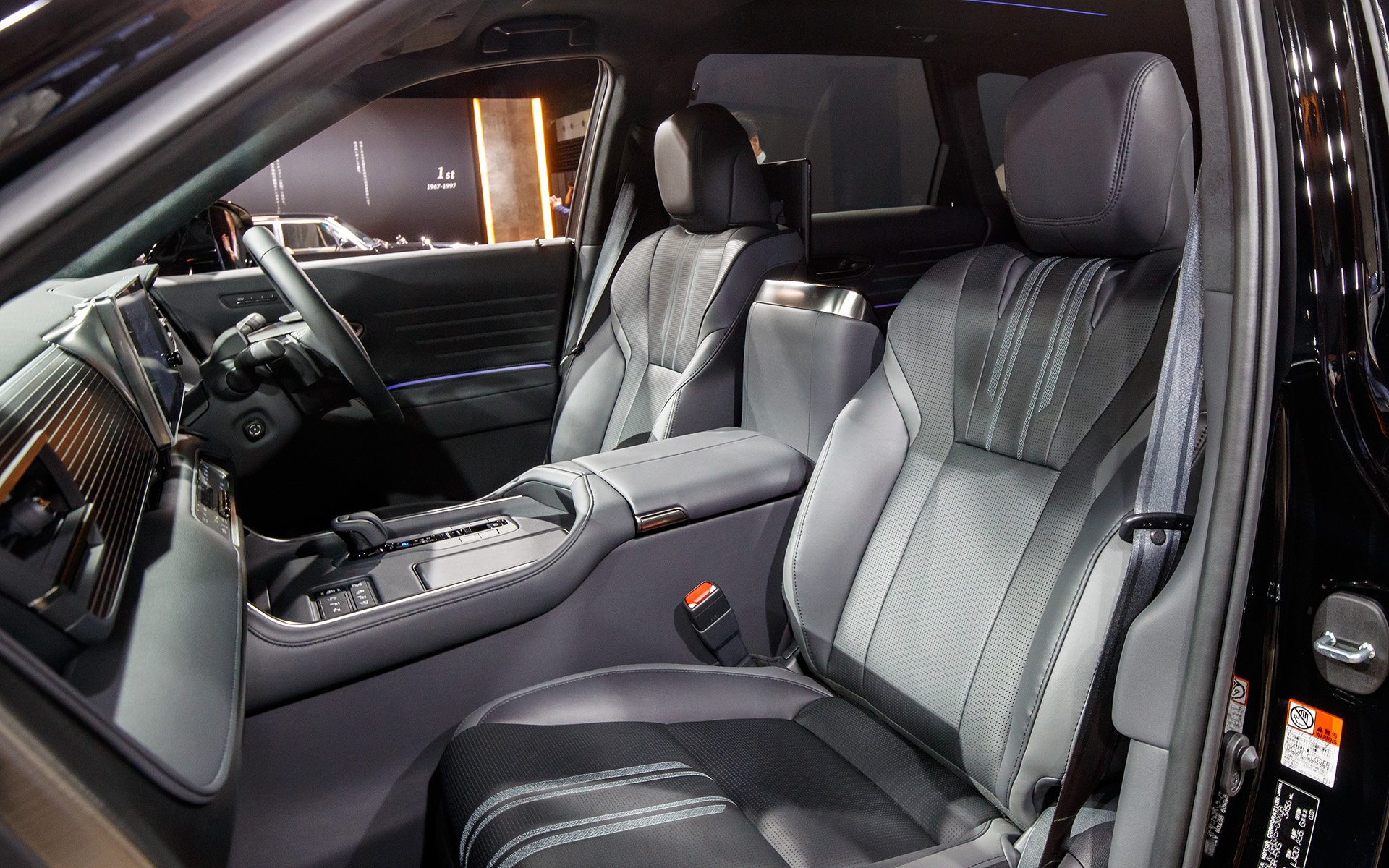 フロントシート