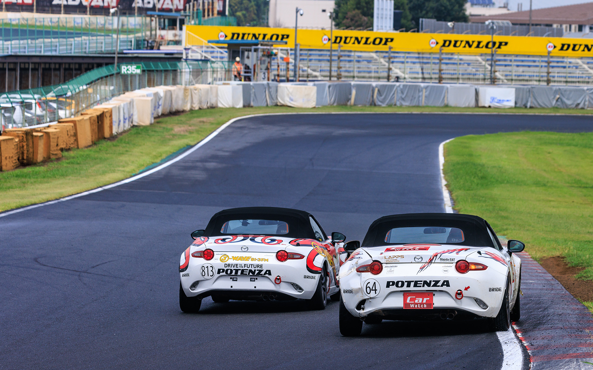 途中、タイヤバリアに接触、応急手当をして走行を続けた