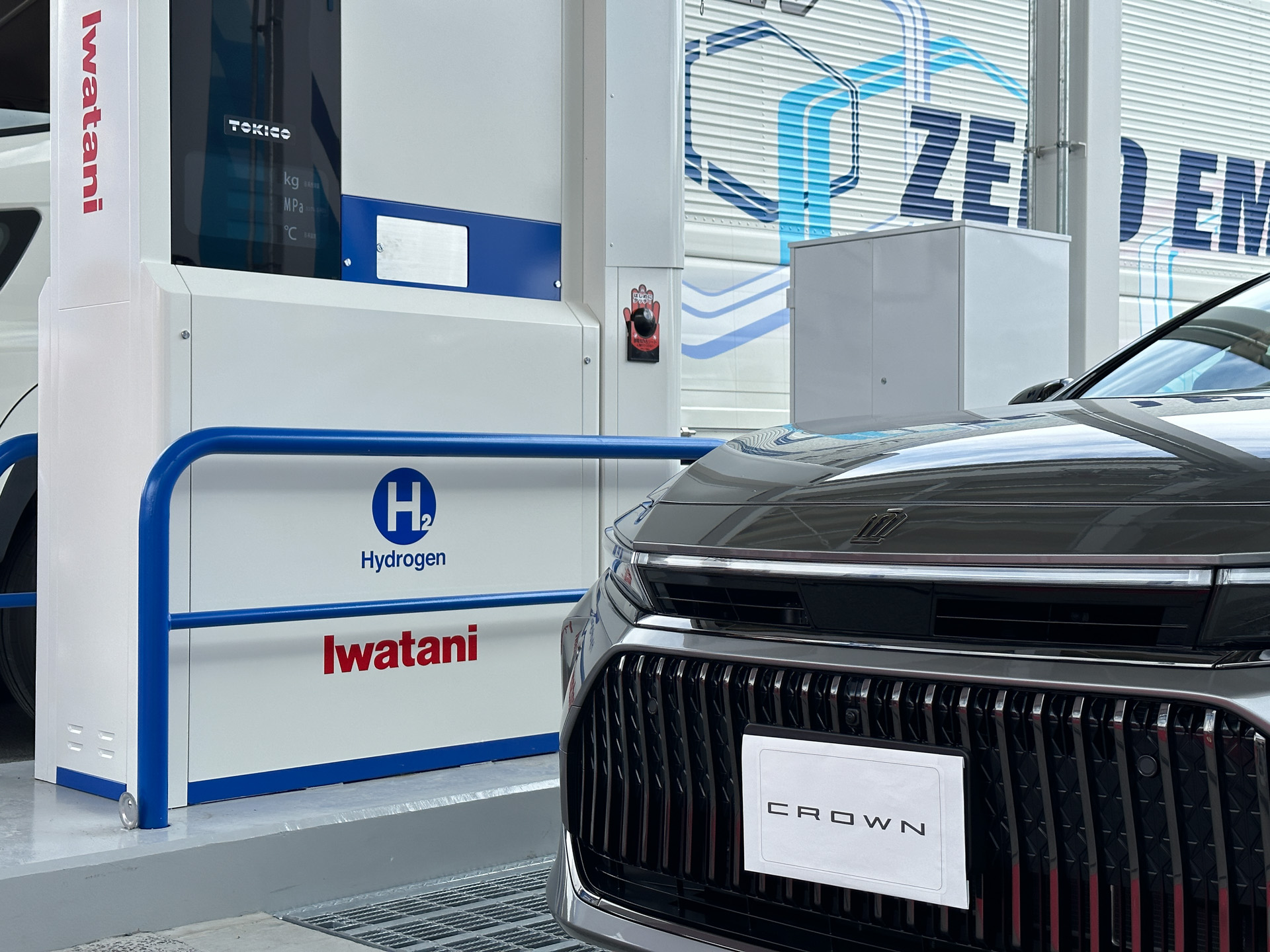 大型車にも対応した充填設備