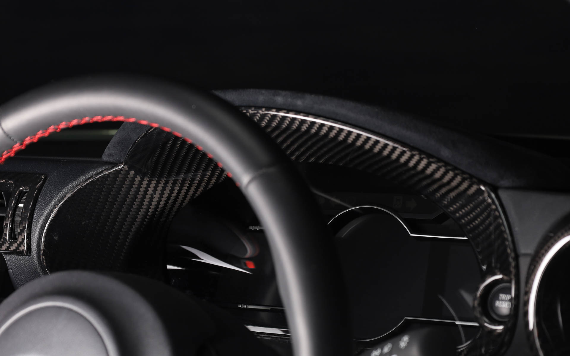 メーターインナーフードカバーの装着イメージ