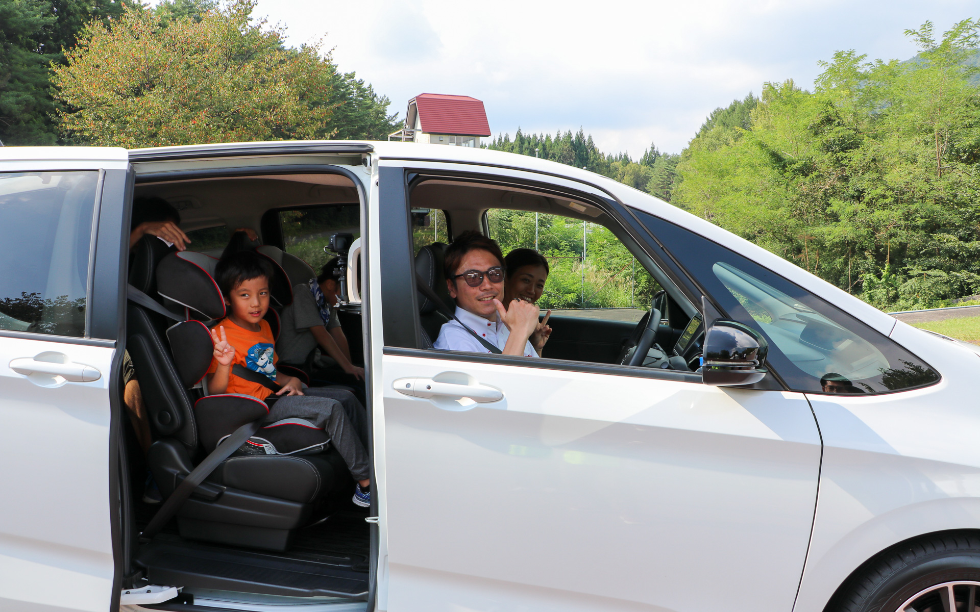 限定1組のみレーシングドライバー大津選手がドライブを担当した