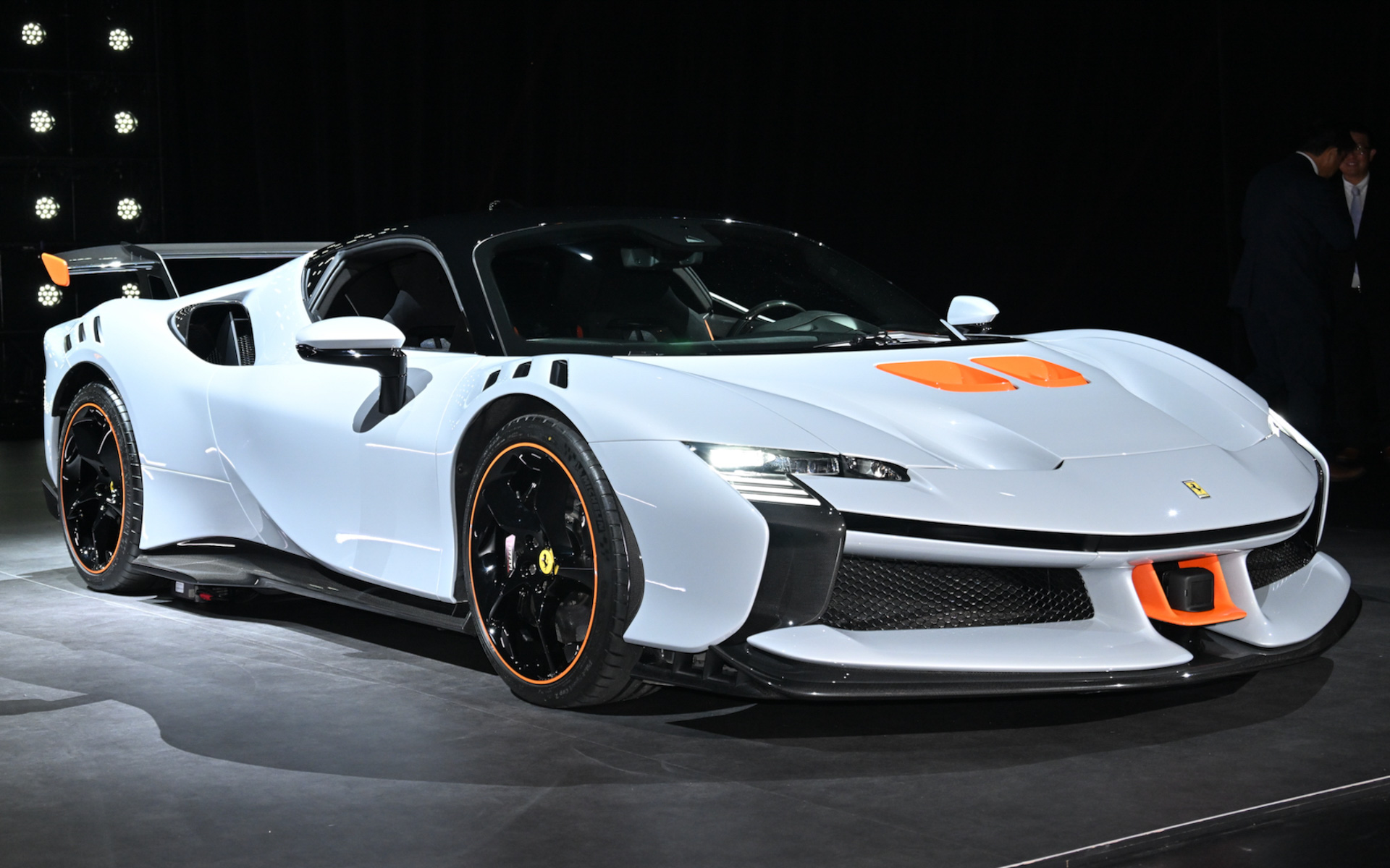 SF90 XX ストラダーレ