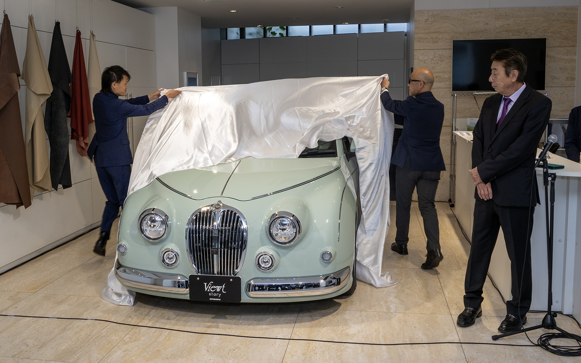 新型ビュート ストーリーのアンベール