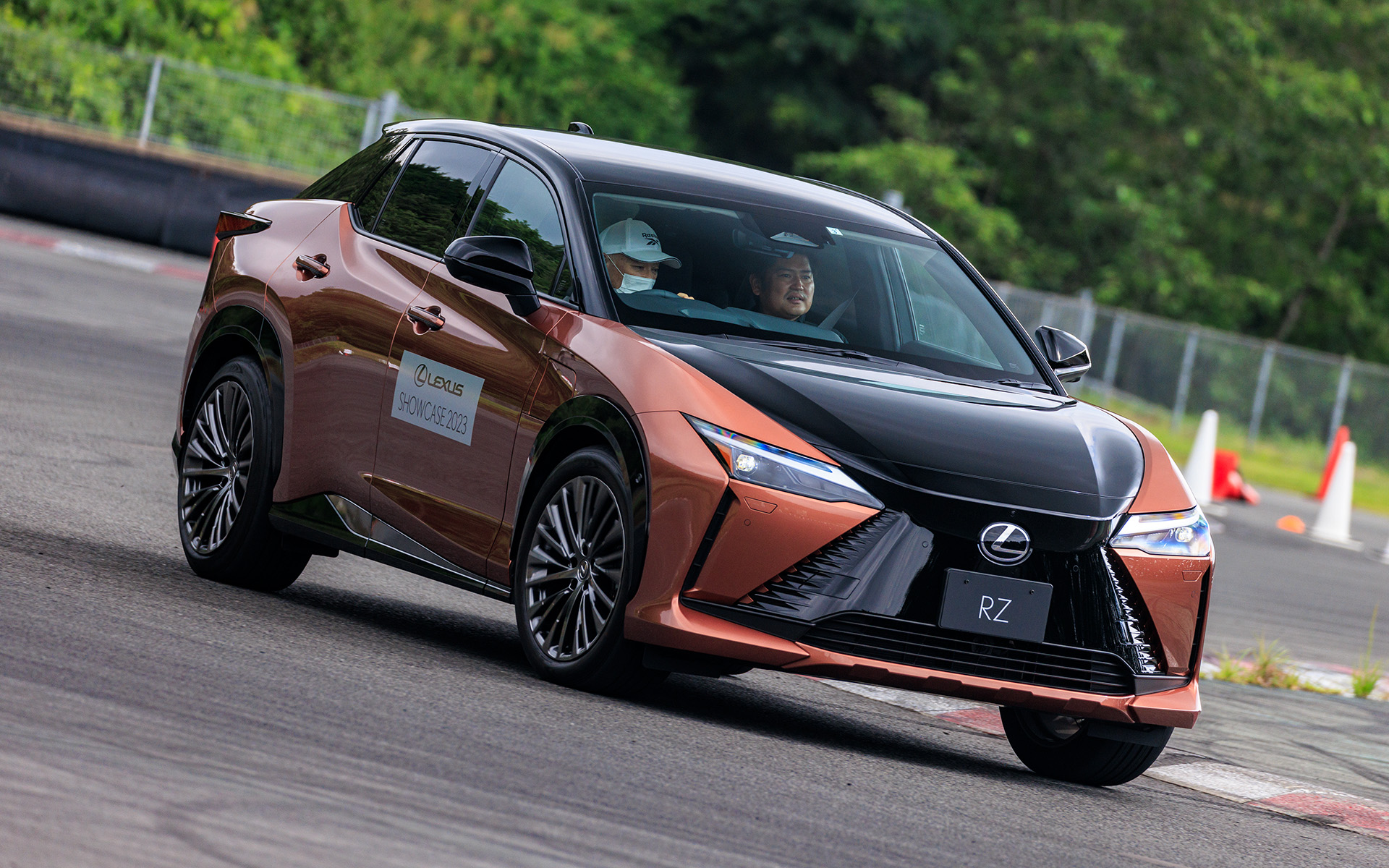 ステア・バイ・ワイヤも搭載されるRZ