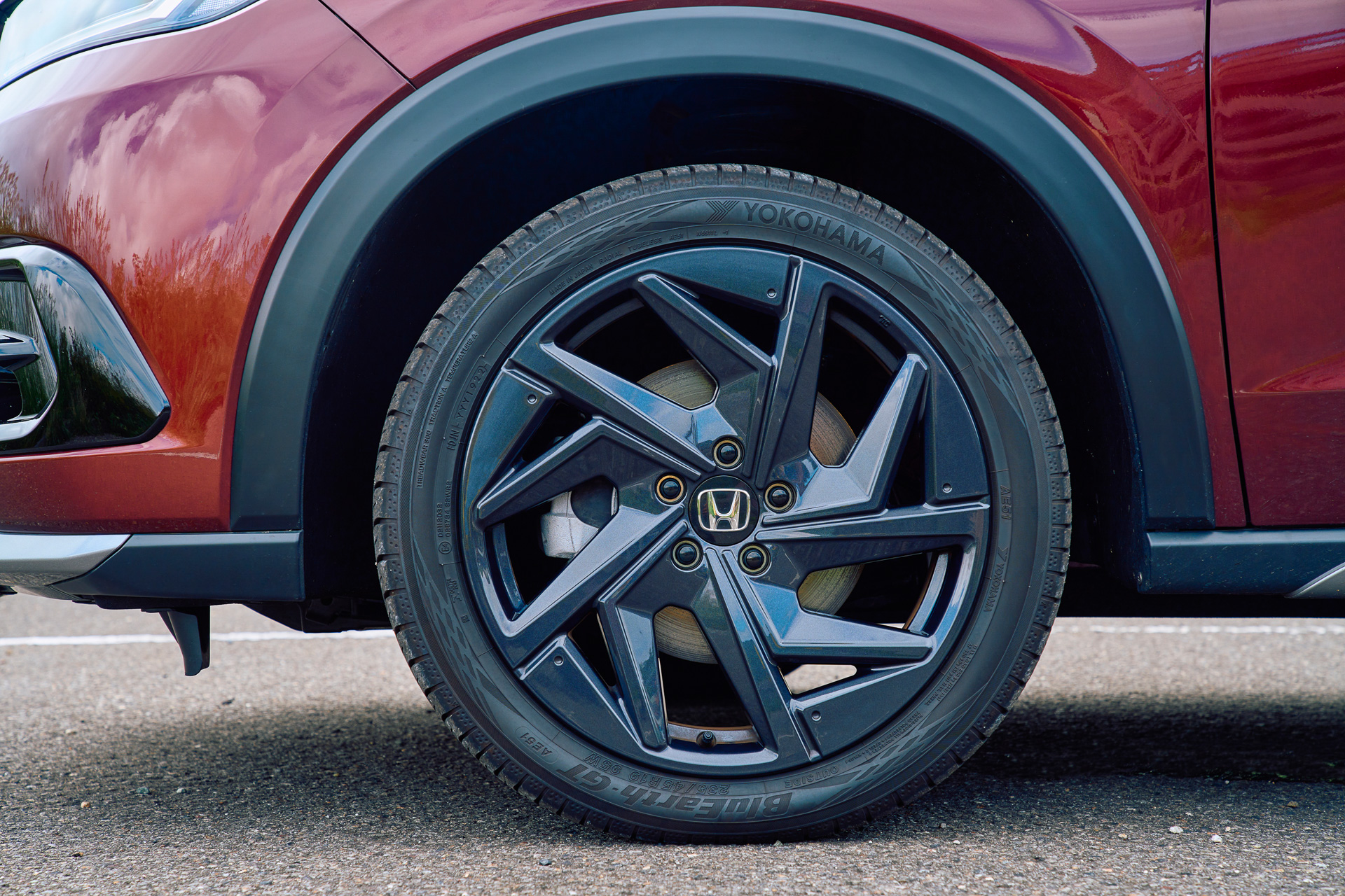 19インチアルミホイール「MG-030」/19×7.5J（5万8300円/1本）