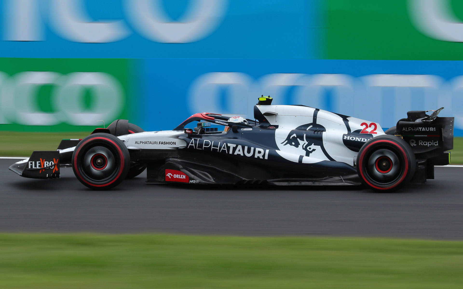 角田裕毅選手（22号車 アルファタウリ・ホンダRBPT）は12位