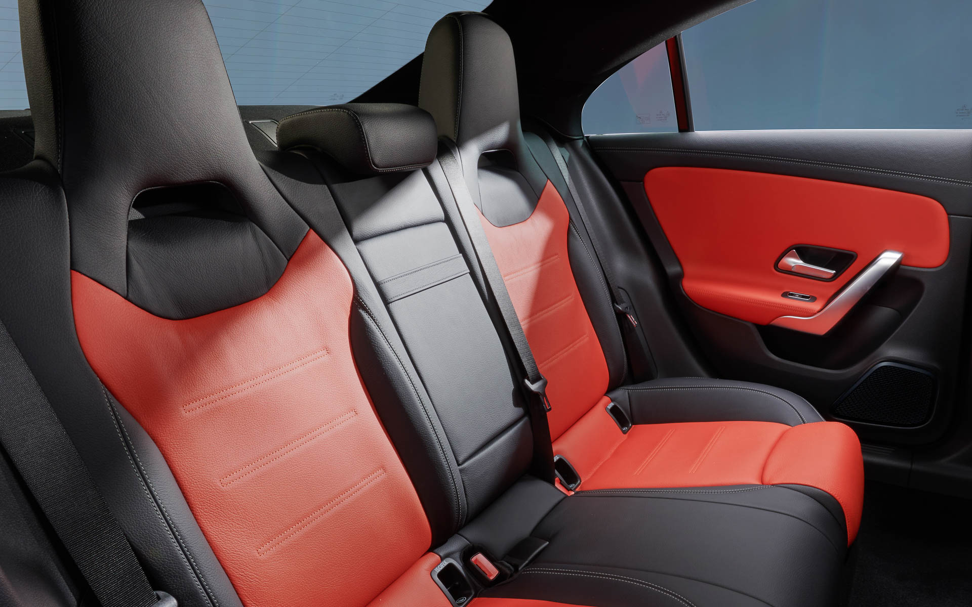 CLA AMGラインパッケージのインテリアイメージ