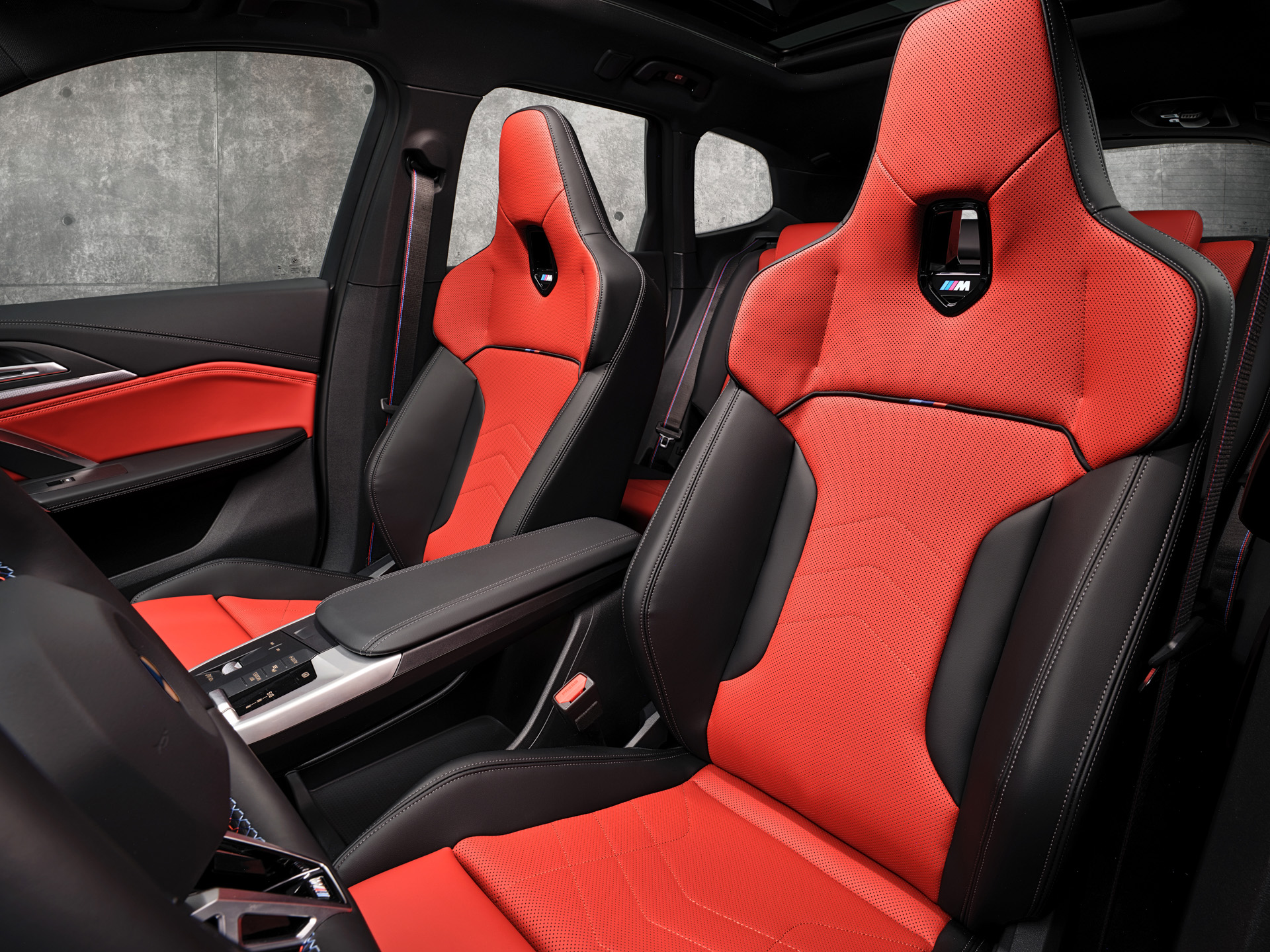 「X1」のMパフォーマンス・モデル「X1 M35i xDrive」