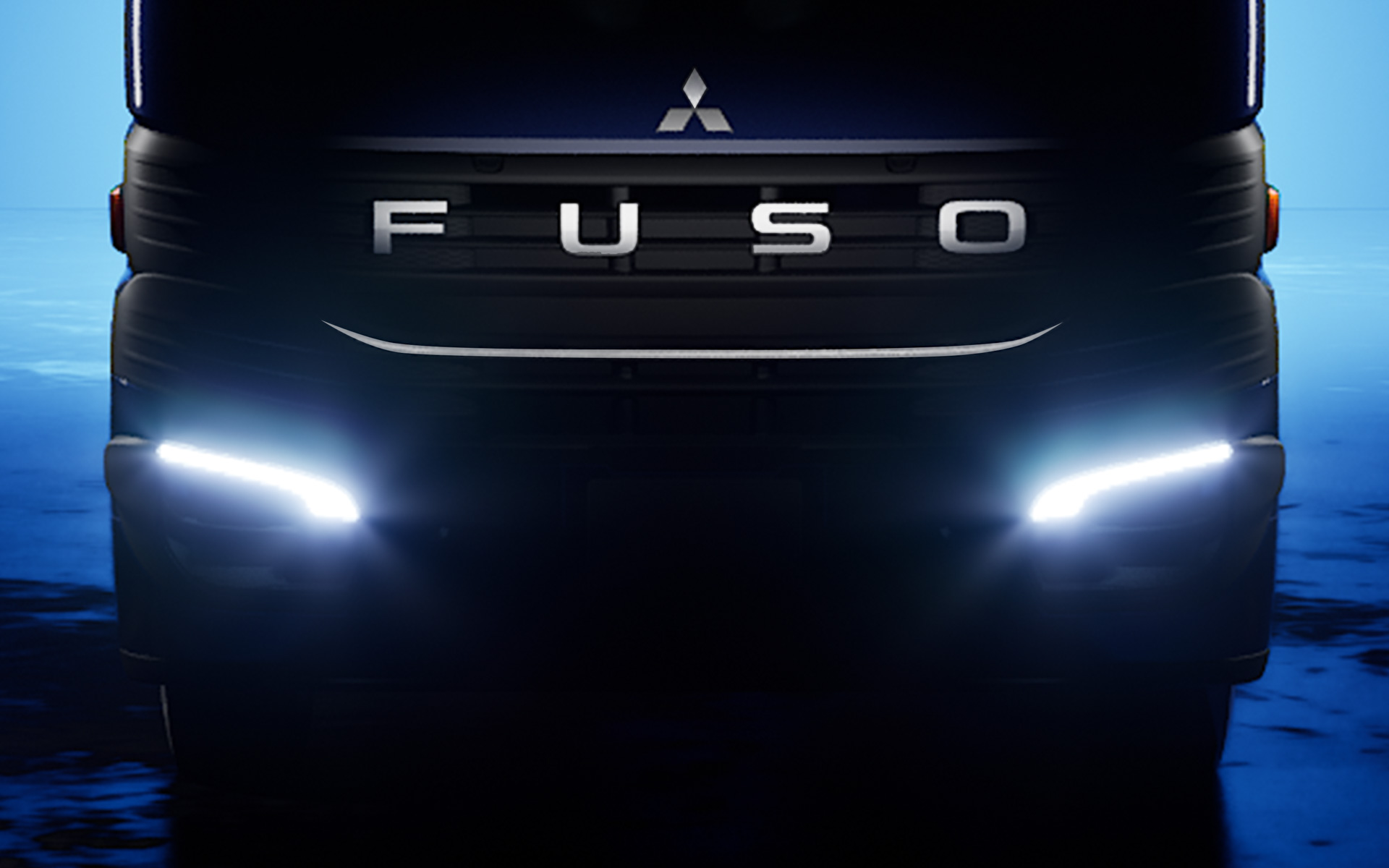 三菱ふそうの公式SNSで公開された大型トラックのティザー写真