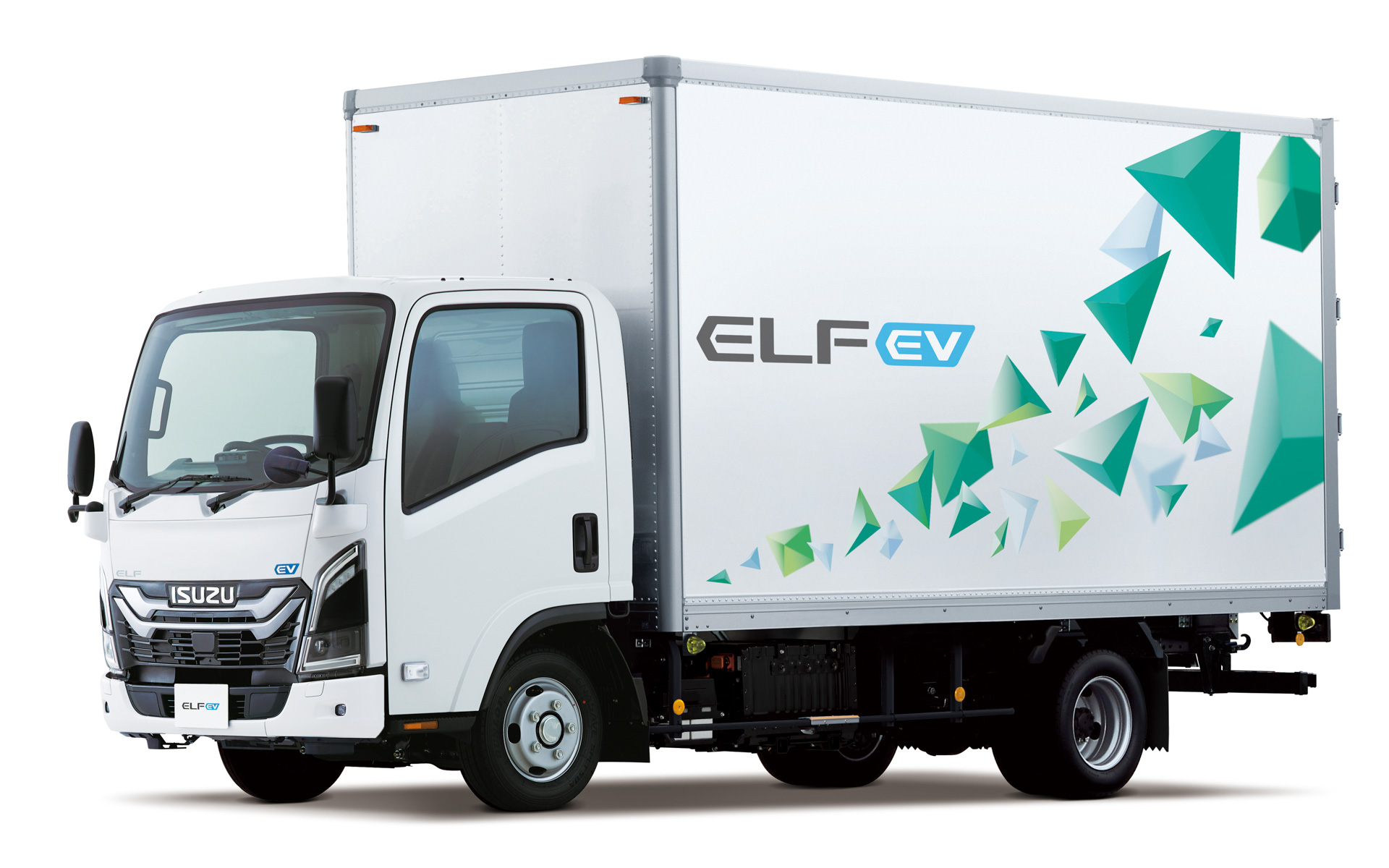 いすゞ初の量産バッテリEVとして小型トラック「エルフ」シリーズのラインアップに加わった「ELF EV」