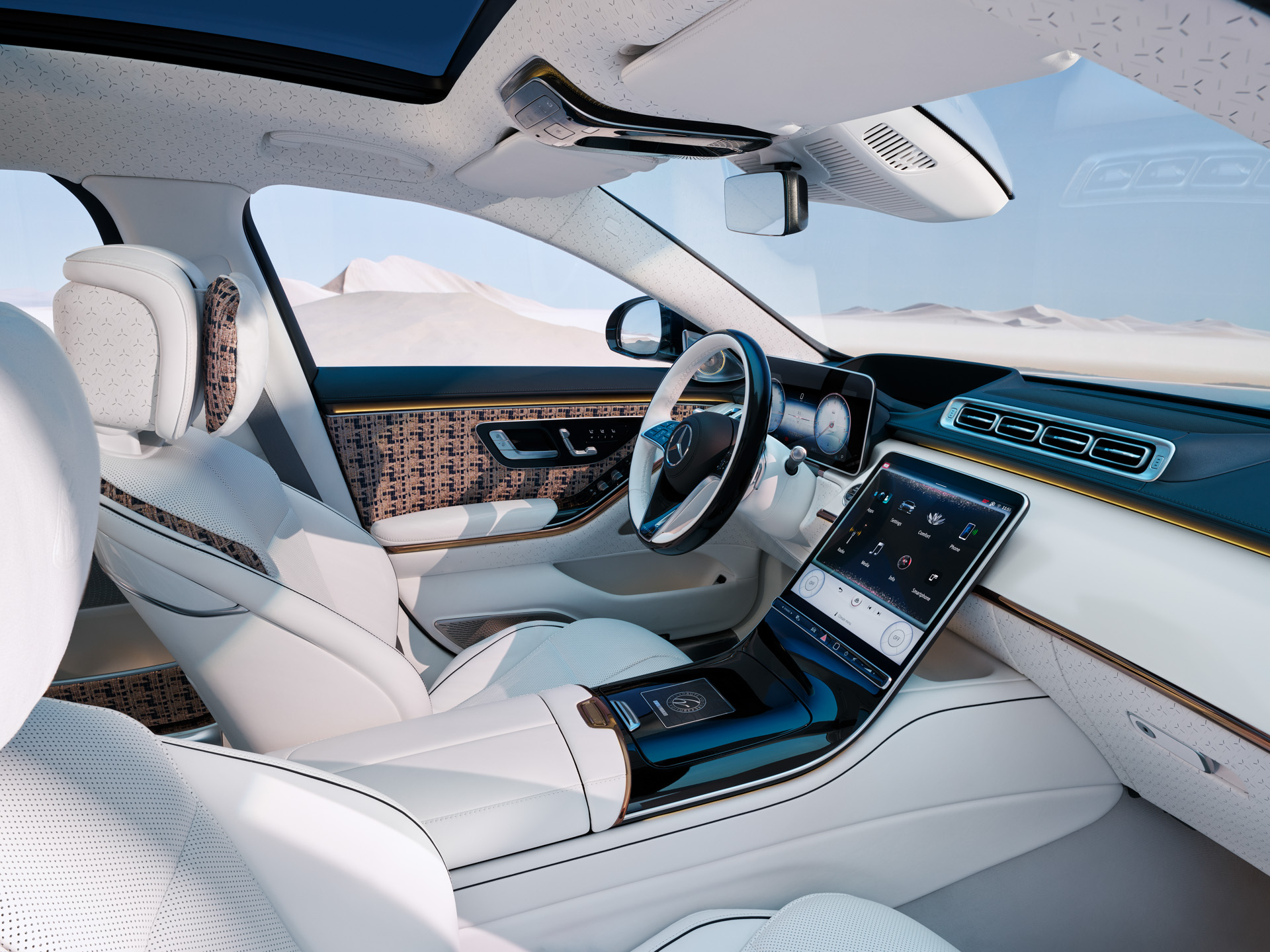 日本限定3台の特別仕様車「メルセデス・マイバッハ Sクラス オート ヴォワチュール」