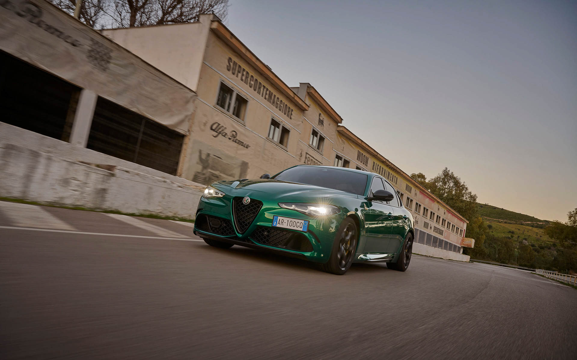 ジュリア クアドリフォリオ 100th アニヴェルサリオ