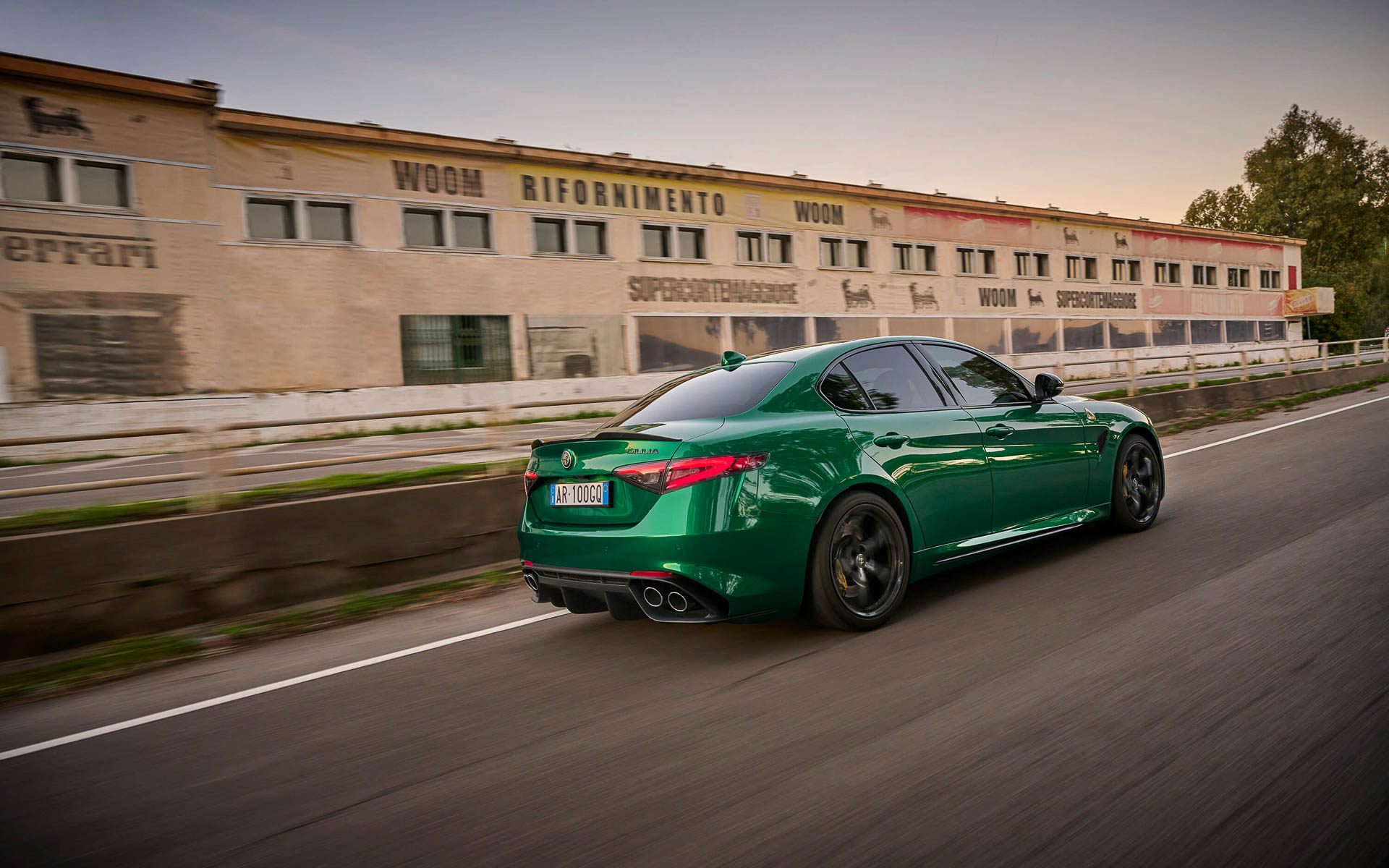 ジュリア クアドリフォリオ 100th アニヴェルサリオ