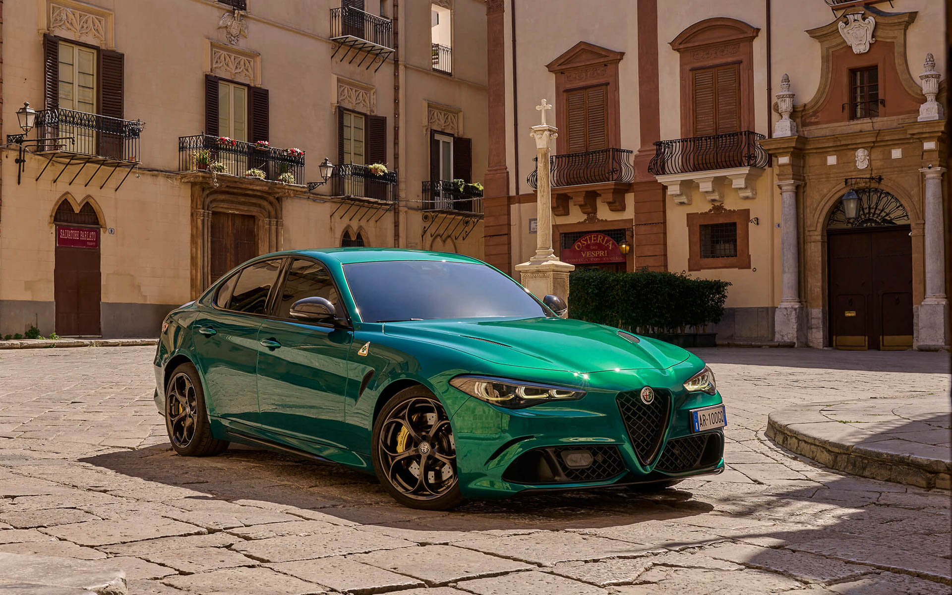 ジュリア クアドリフォリオ 100th アニヴェルサリオ