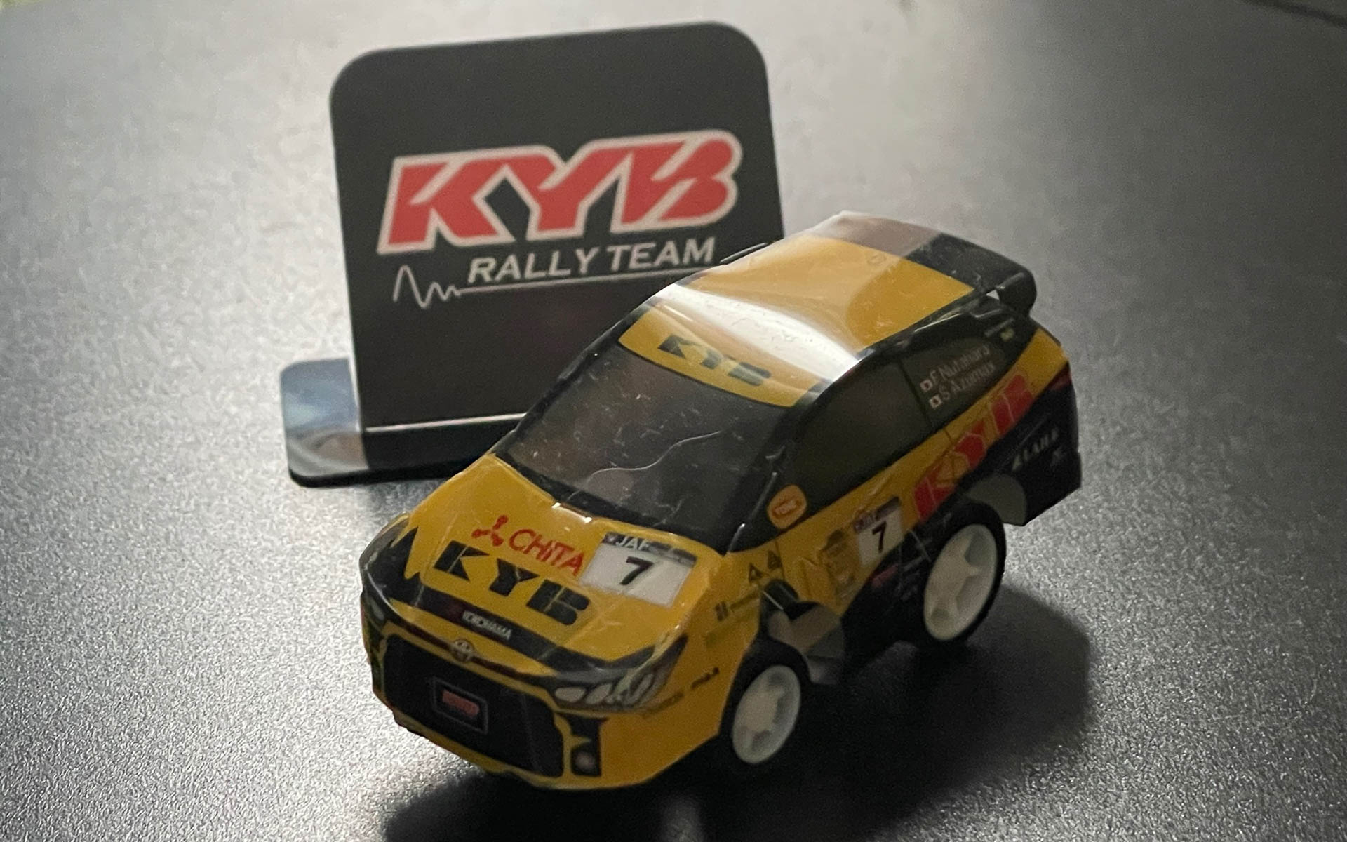 KAYABA Rally Teamのプルバックカー。簡単に作れる台紙？をイベントで配っています。GRヤリスは来シーズンはJN1に進化し社内ドライバーで挑戦する