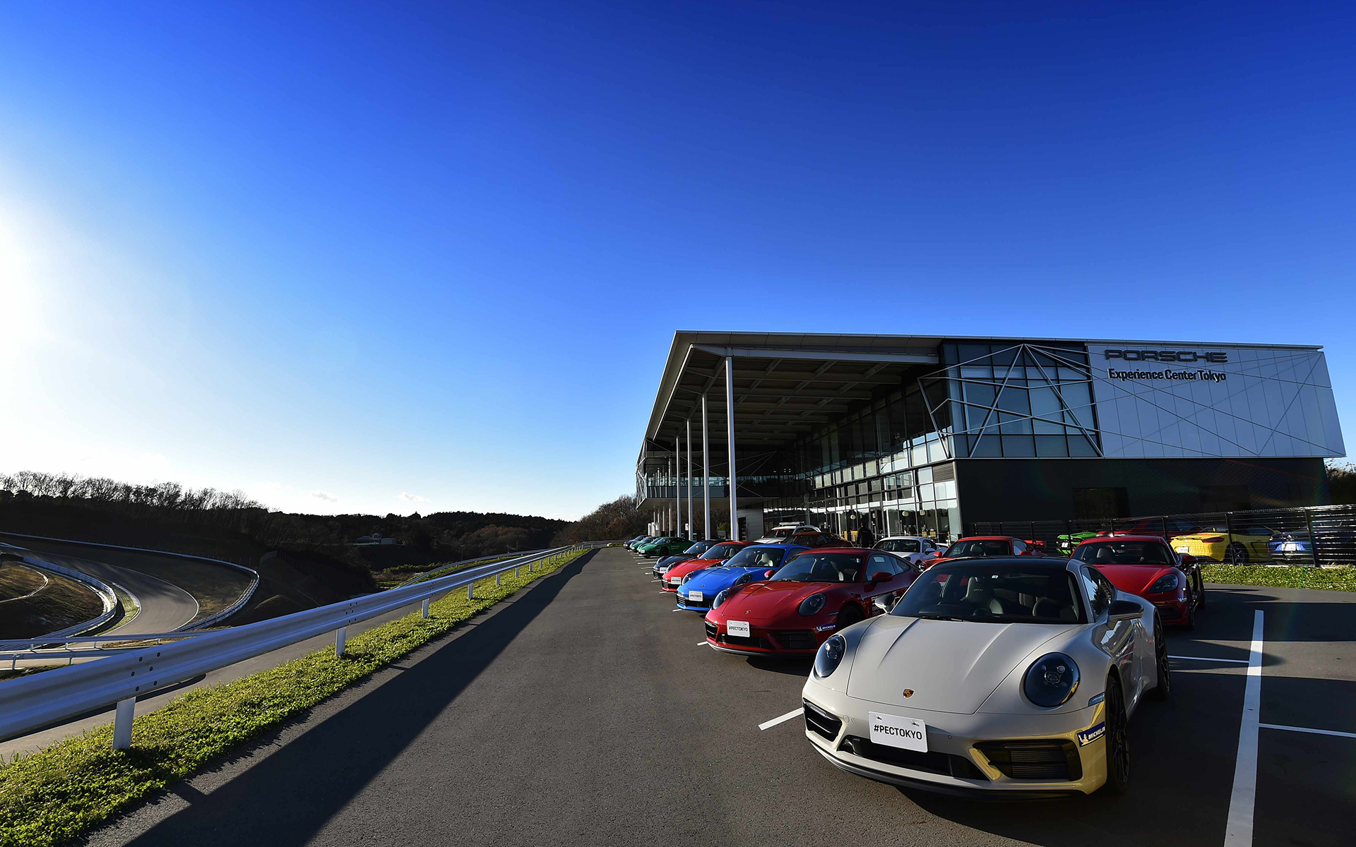 ブランド体験施設「ポルシェ・エクスペリエンスセンター東京」（PEC 東京）が開業2周年