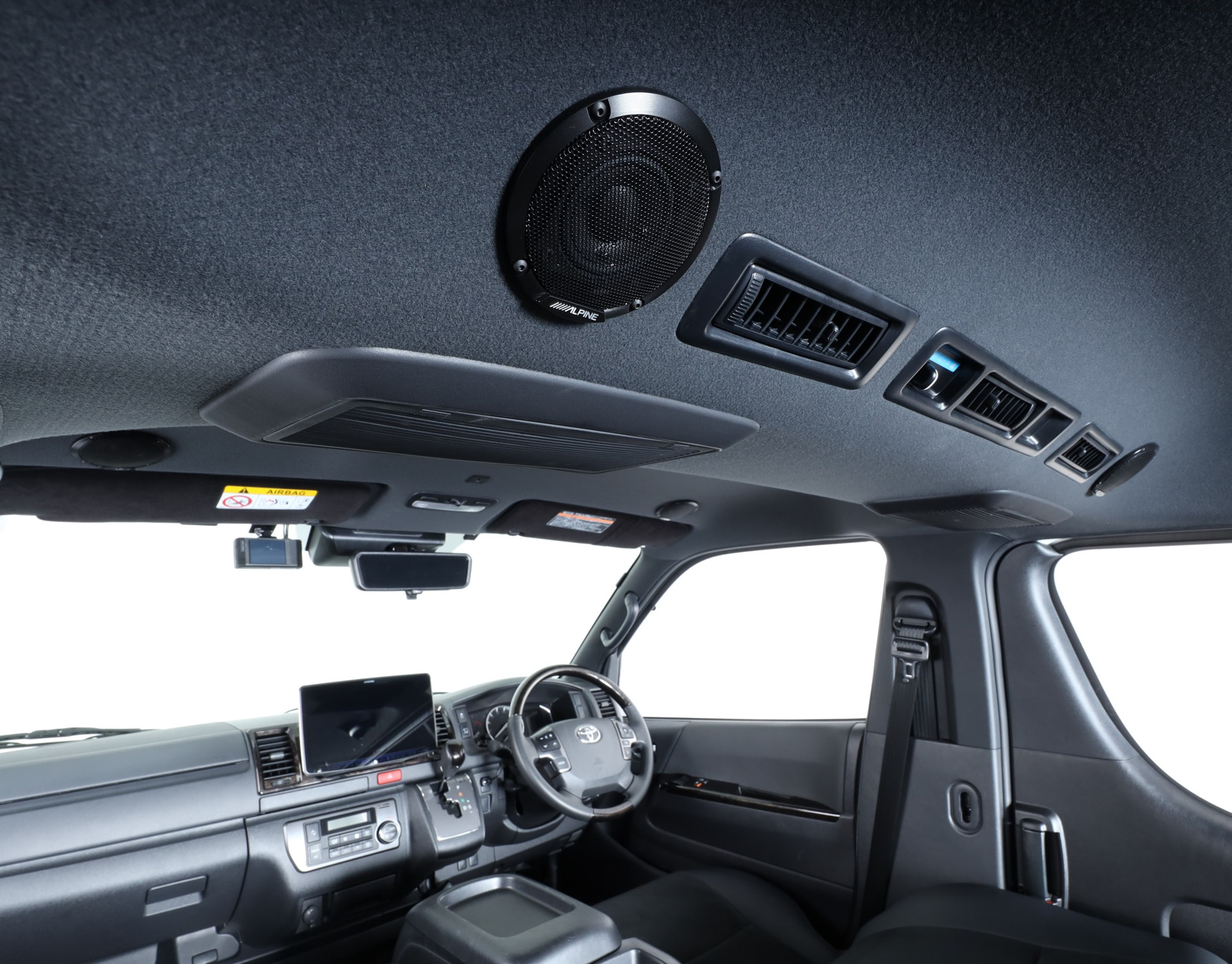 ルーフスピーカー装着イメージ（前席用×2/後席用×2）