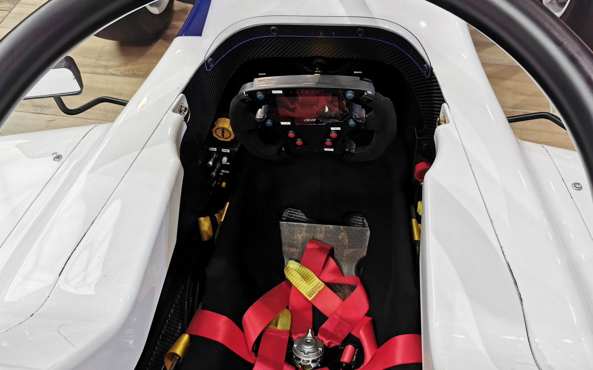 HRS-F24ではパドルシフトを採用