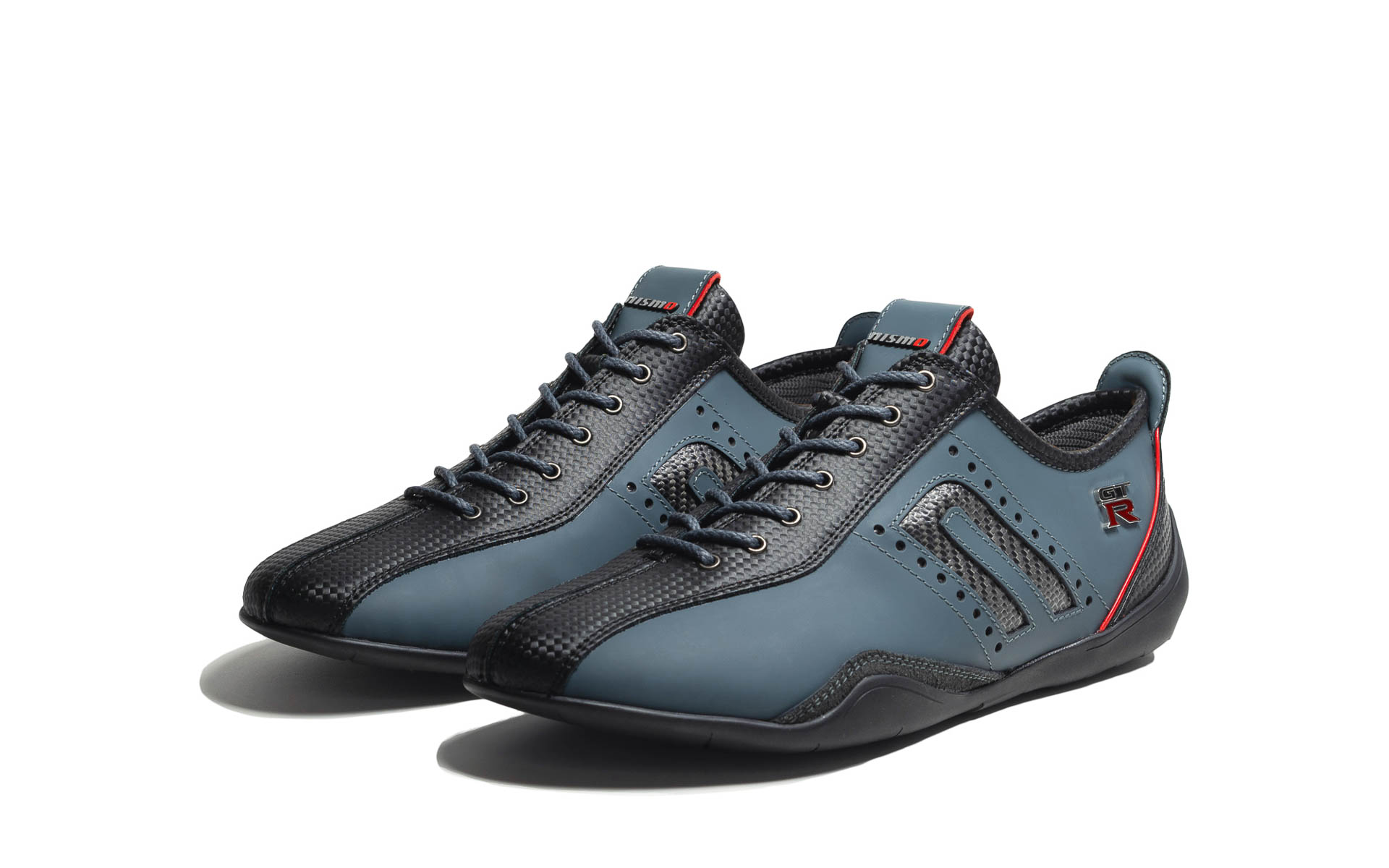 イデアコルサ×NISSAN GT-R NISMO（ステルスグレー＆カーボンファイバー）