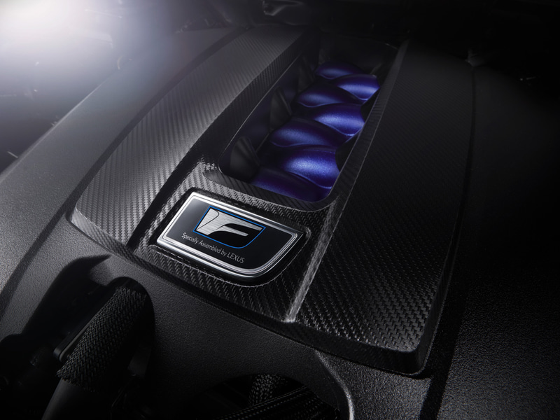 レクサス、高精度チューニングエンジン採用「RC F」特別仕様車